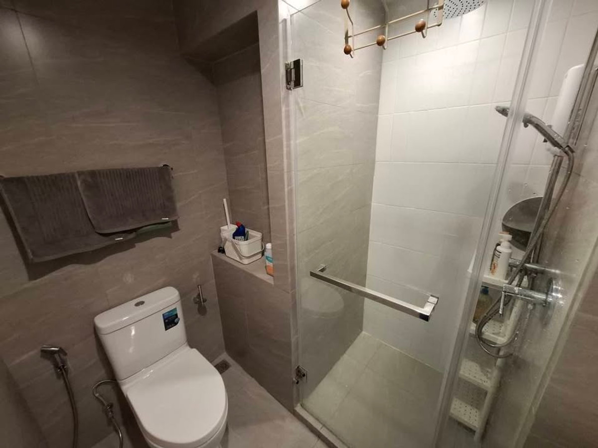 For RentCondoWongwianyai, Charoennakor : ⭐️ Reference Sathorn-Wongwianyai ⭐️ 1 bedroom, 1 bathroom, complete amenities.