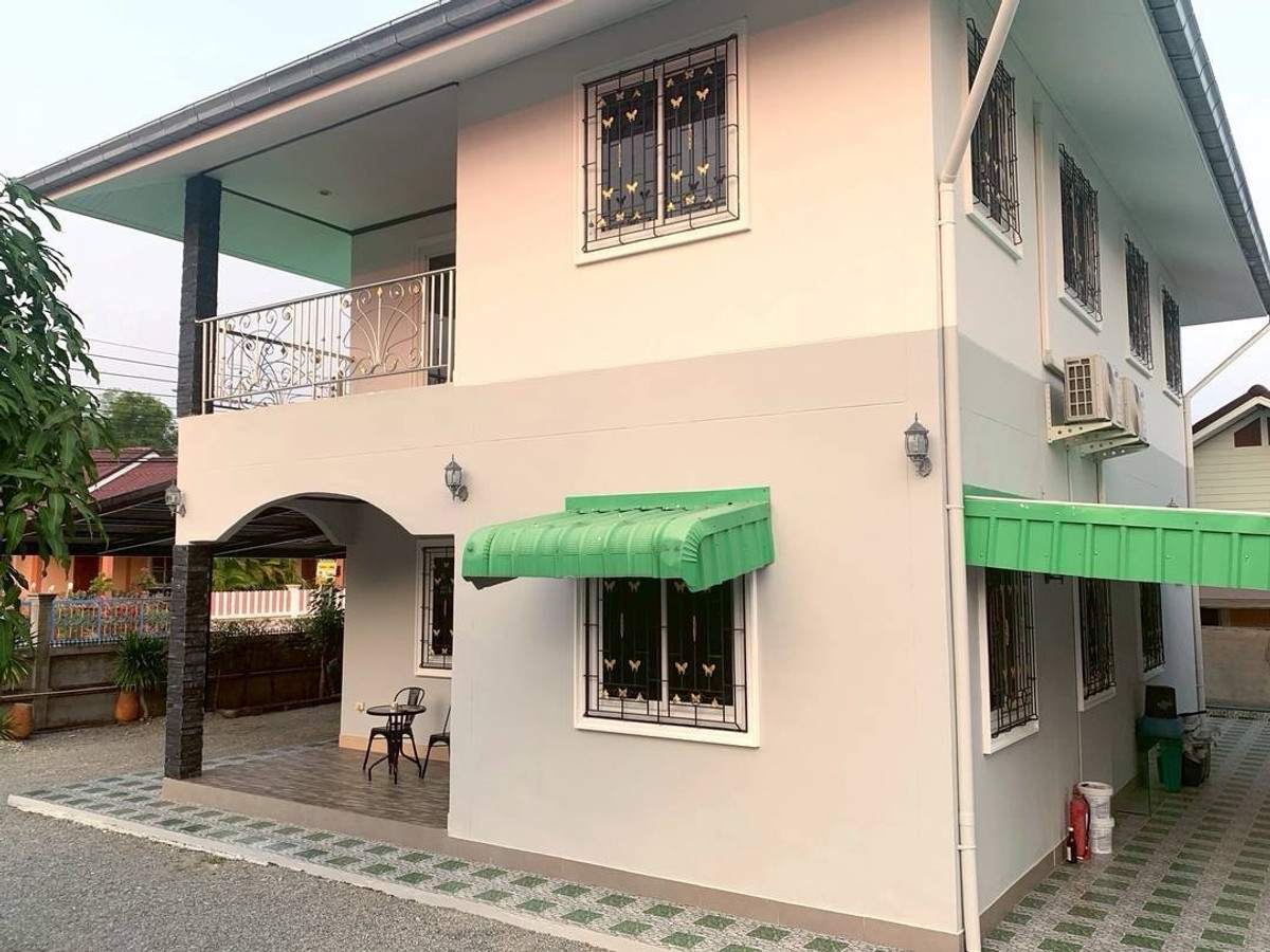 For SaleHousePattaya, Bangsaen, Chonburi : Single house for sale Two houses in the same area Near Jomtien Beach, Pattaya, 200 sq m, 5 bedrooms, 4 bathrooms