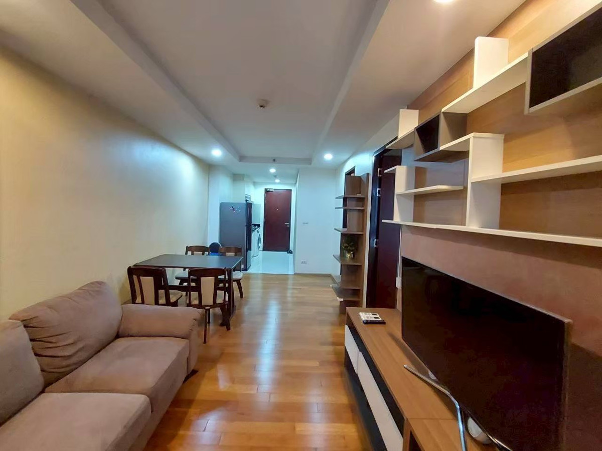 ขายคอนโดลาดพร้าว เซ็นทรัลลาดพร้าว : ขายถูกที่สุด 🔥 The Line ตึก A หลังโลตัส 1 ห้องนอน 45sqm ห้องขนาดใหญ่ เพียง 3.59 ล้านบาทเท่านั้น 📞 สนใจเข้าชมห้อง โทรเลย 065-2614622 แทมมี่