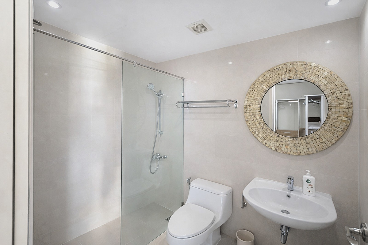 For RentTownhomeSukhumvit, Asoke, Thonglor : Townhouse in a private compound with a peaceful, green environment, located near BTS & MRT Asok ** NO CO-AGENT ** 