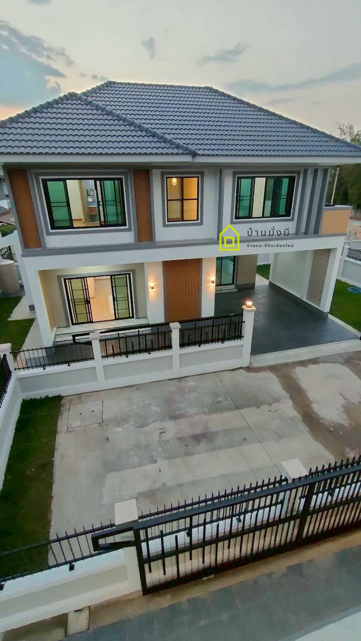 For SaleHouseChiang Mai : 2-story detached house near Maejo University (2 kilometers from Maejo University), Wat Mongkol Setthi intersection zone.