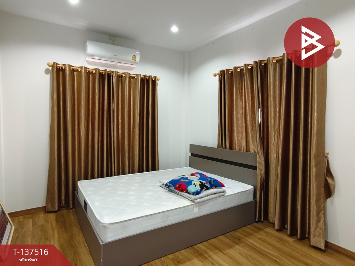 For SaleHouseNakhon Pathom : Semi-detached house for sale, Krisana Gardenhome Village, Phutthamonthon Sai 5 (Krisana Gardenhome), Sam Phran, Nakhon Pathom.