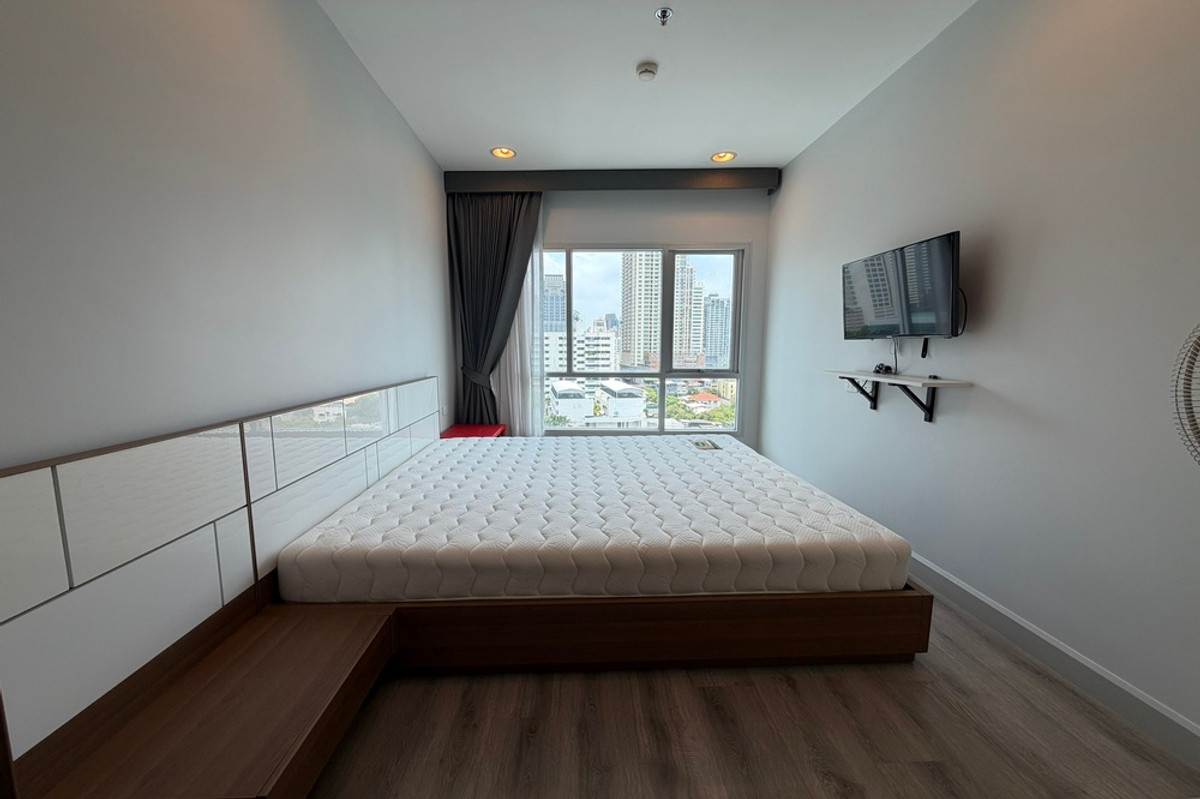 ให้เช่าคอนโดสาทร นราธิวาส : 🔥 เช่าด่วน !! Centric Sathorn -St.Louis, 1 ห้องนอน, 1 ห้องน้ำ, วิวเมือง, ห้องทิศตะวันออก, ชั้นสูง 11++, ห้องหายาก, ครัวปิด !!🔥Code C20240200442 แต่งครบ, พร้อมเข้าอยู่📣📣