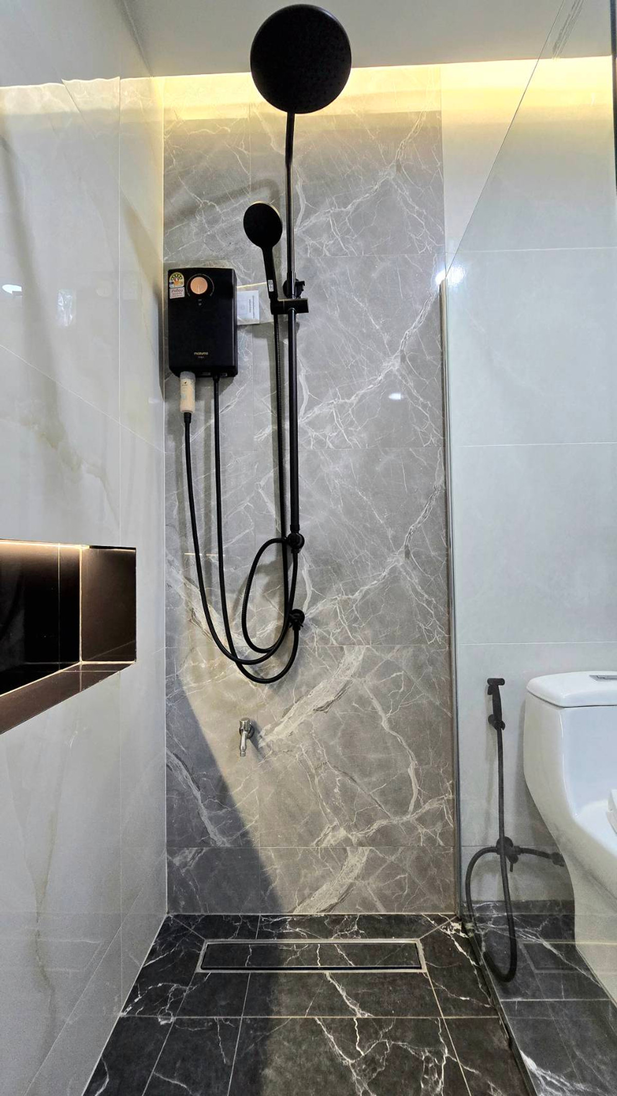 ขายภูเก็ต : หลุดจอง บ้านรีโนเวทใหม่ สวยมาก หิ้วกระเป๋า เข้าอยู่ได้เลย หมู่บ้านธินวุฒิ 3 ถนน ขวาง วิชิต-ฉลอง