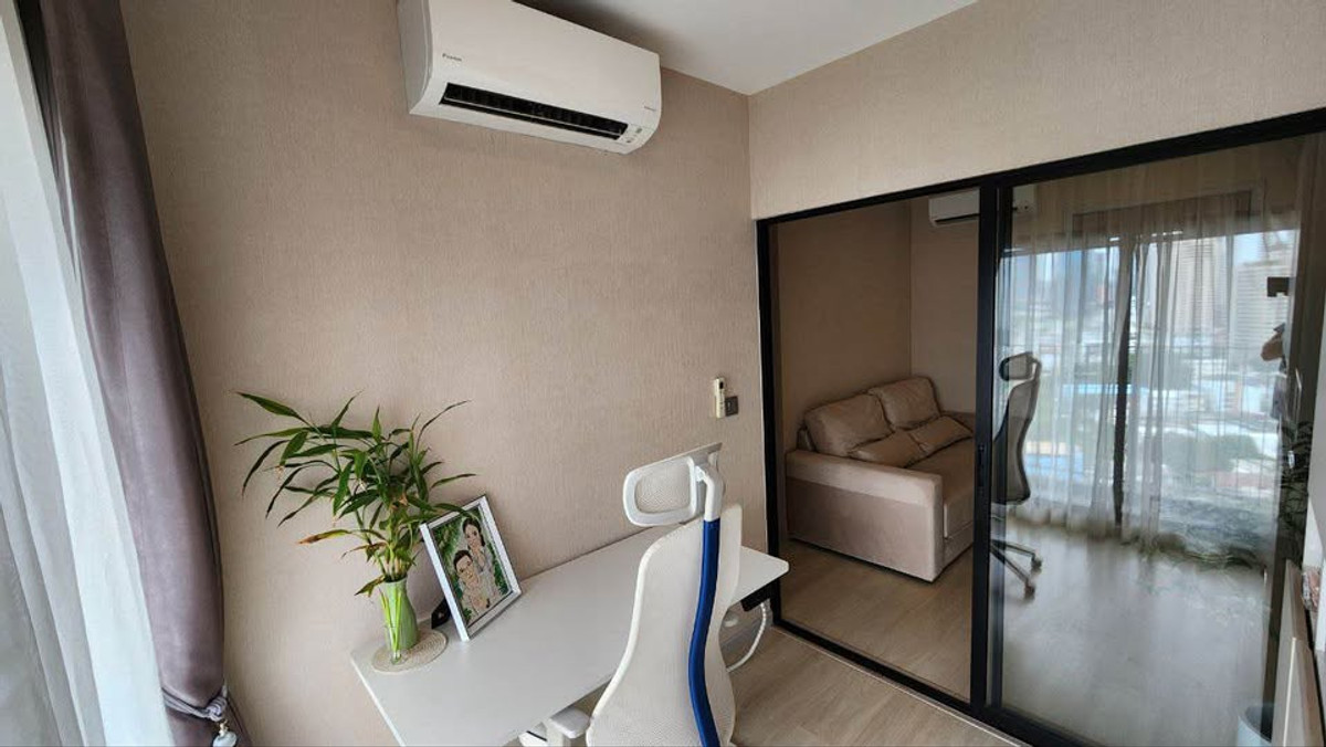 For RentCondoSathorn, Narathiwat : ⭐️ Knightsbridge Prime Sathorn ⭐️ 1 bedroom, 1 bathroom, beautiful room, fully furnished with electrical appliances.