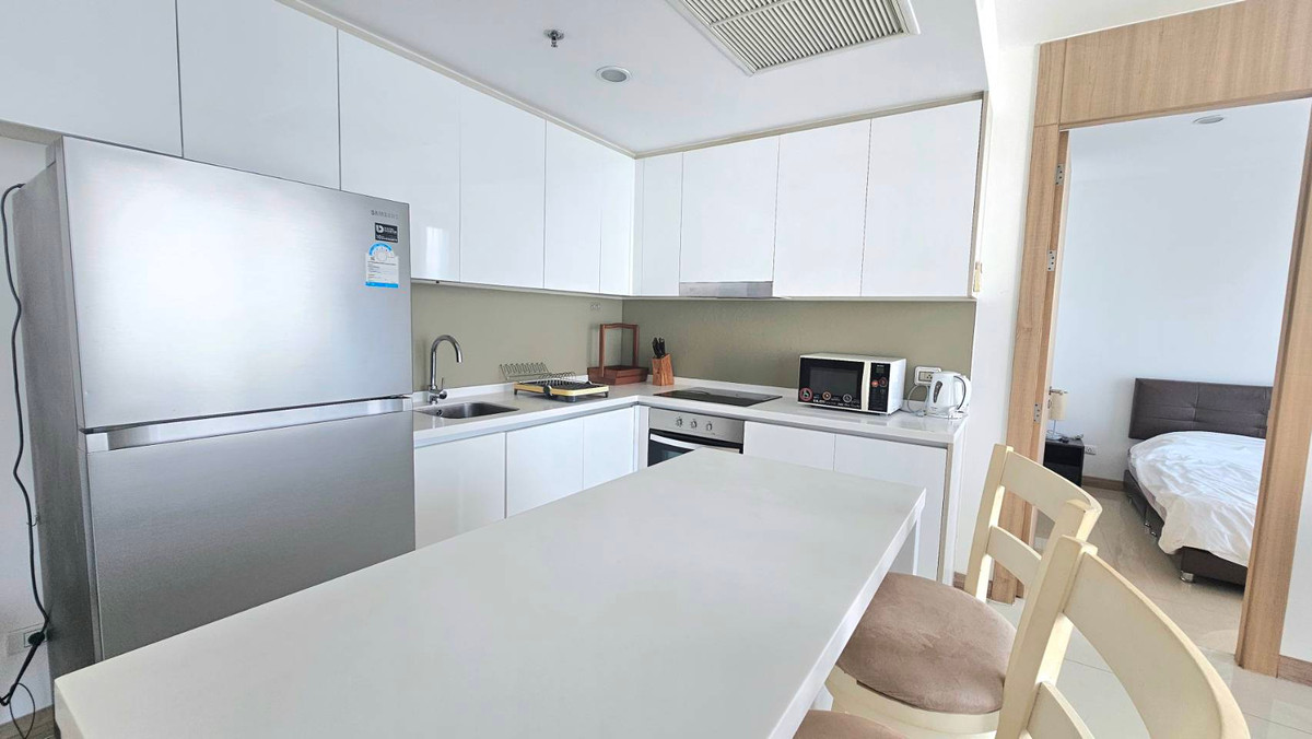 ให้เช่าคอนโดพัทยา บางแสน ชลบุรี สัตหีบ : ให้เช่าเดอะริเวียร่าวงศ์อมาตย์บีช 50,000 บาท/เดือน | 2 ห้องนอน 2 ห้องน้ำ | 70 ตรม. | วิวทะเล | 37 ชั้น