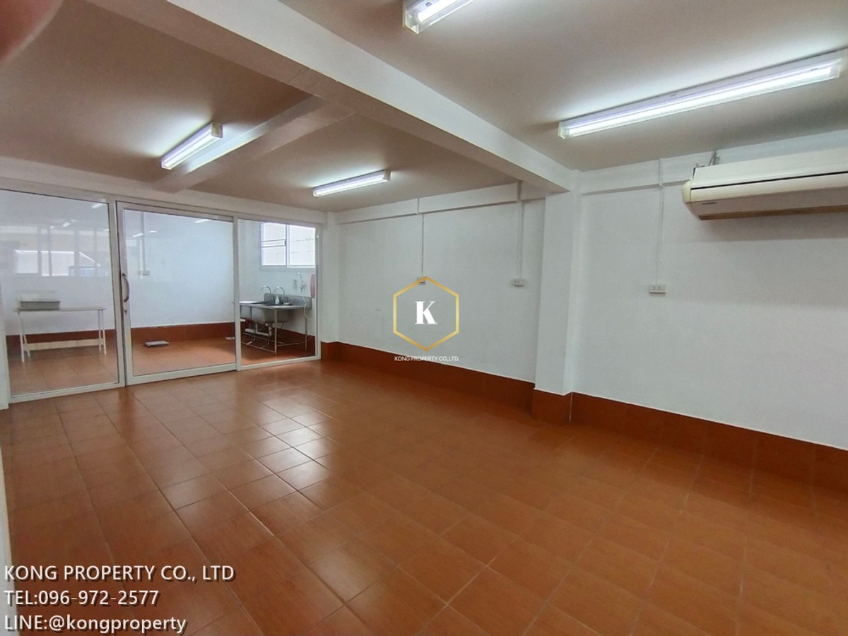 For RentWarehouseBang kae, Phetkasem : Factory for rent, food production, cosmetics production, Phetkasem 69, Nong Khaem, Bangkok