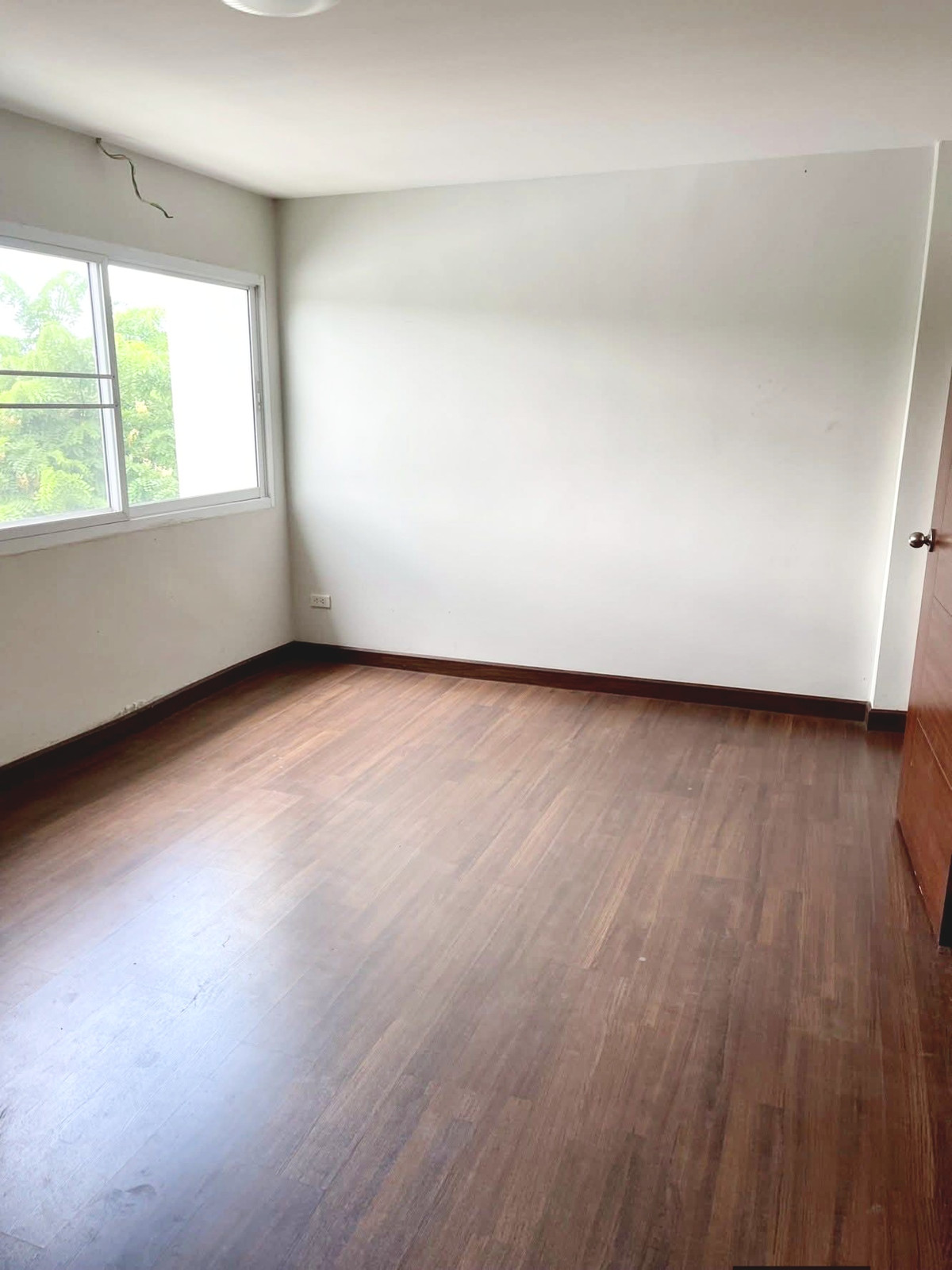 For RentHome OfficeBang kae, Phetkasem : For rent/sale, 3-story home office, good location.