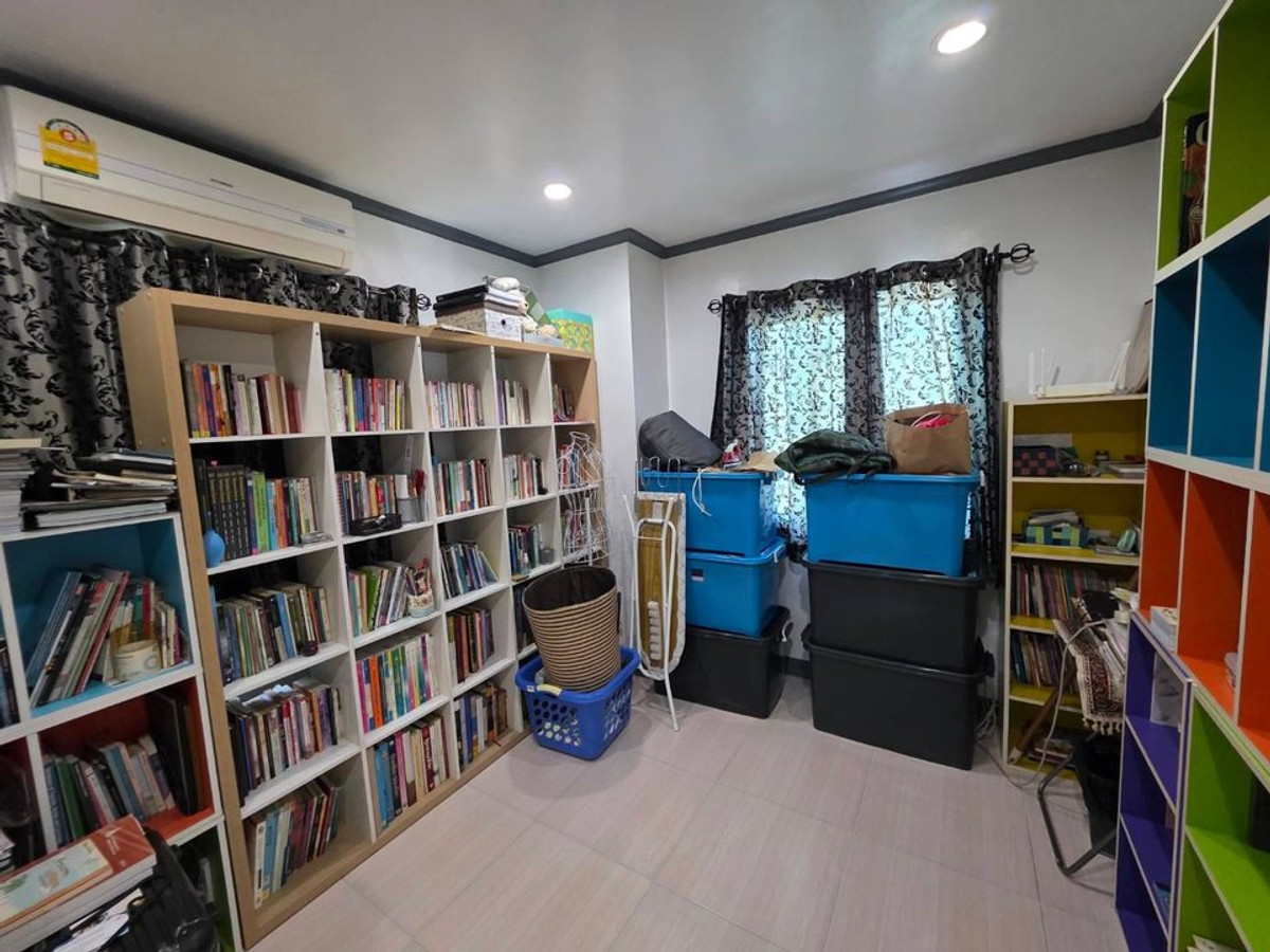 For SaleHouseNawamin, Ramindra : Single house for sale, Neighbor Home Village, Watcharapol, Sukhaphiban 5, garden view, beautiful house condition, ready to move in.