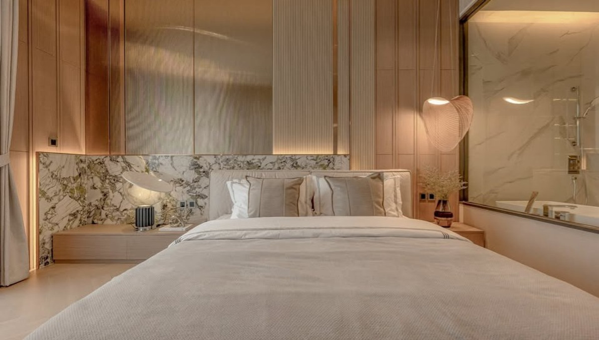 For RentCondoSathorn, Narathiwat : Super luxury condo for rent near BTS Chong Nonsi ✨The Reserve Sathorn ✨ near leading office buildings in the CBD zone Sathorn-Silom-Rama 4.