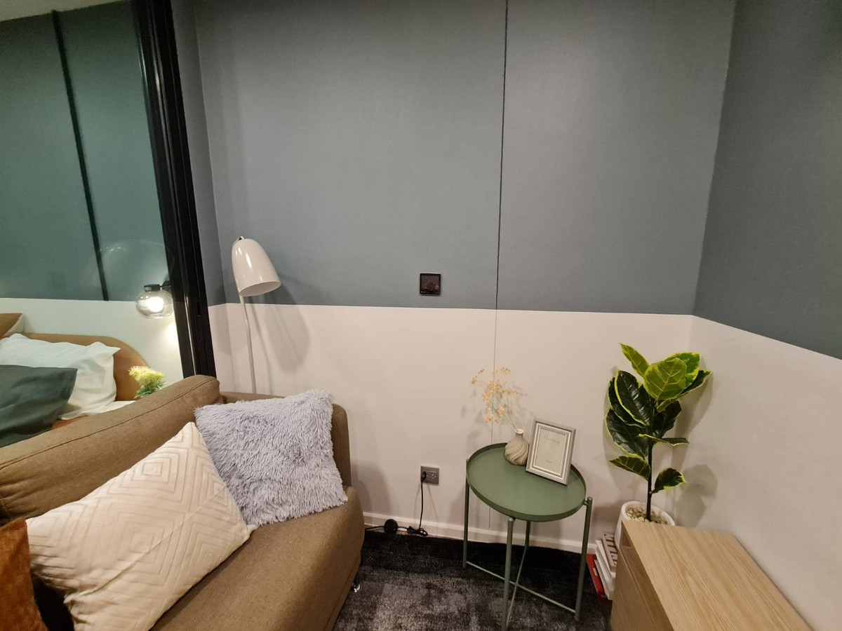 For RentCondoRatchadapisek, Huaikwang, Suttisan : Condo for rent, convenient travel, a few minutes from the Huai Khwang MRT, fully furnished. Ready to move in immediately.   **Minimum rental contract 1 year.