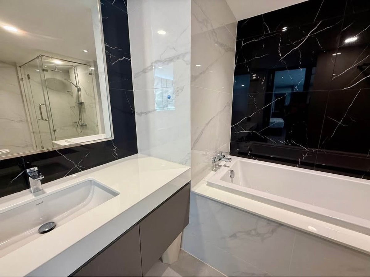 CondoSukhumvit, Asoke, Thonglor : Royal Residence Park rent 275 sqm 4 beds 3 baths 170,000 per month