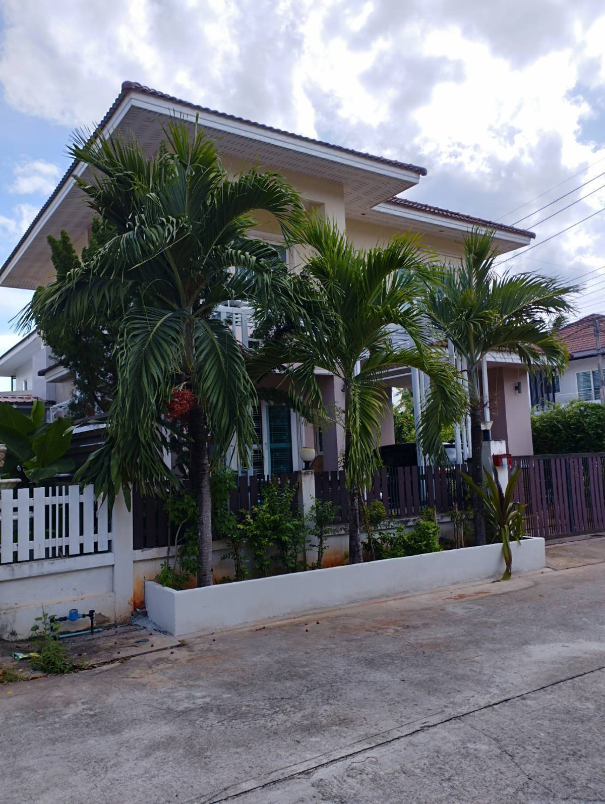 For SaleHouseKoh Samui, Surat Thani : Urgent sale, 2-story detached house, Suksomboon Village 1, Bang Bai Mai, Surat Thani Province.