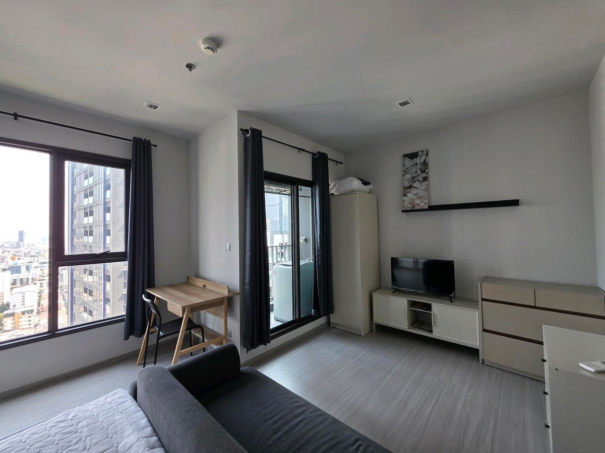 ให้เช่าคอนโดพระราม 9 เพชรบุรีตัดใหม่ RCA : ✨️1Bed1Bath✨️28sq.m.✨️Life Asoke-Rama 9