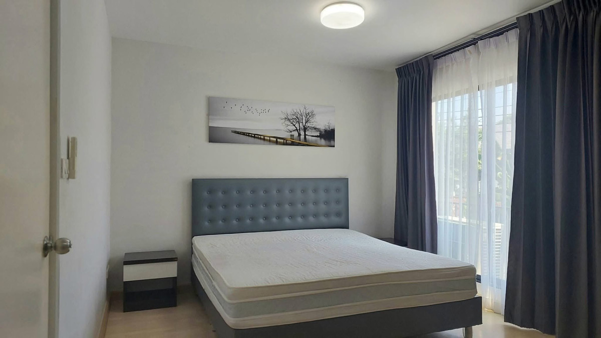 For RentTownhomePattanakan, Srinakarin : House for rent in Pattanakarn Near On Nut BTS, Suan Luang District, 2-story townhome, 3 bedrooms, 2 bathrooms, 2 parking spaces.