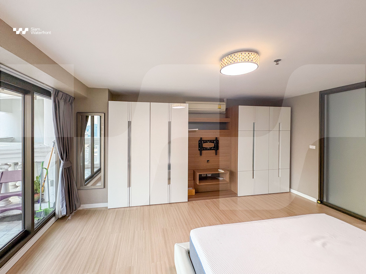 For SaleCondoSilom, Saladaeng, Bangrak : 🔥For Sale, Best Deal🔥 State Tower Silom 1 bedroom 68sqm, 28th floor, city view, beautifully decorated.