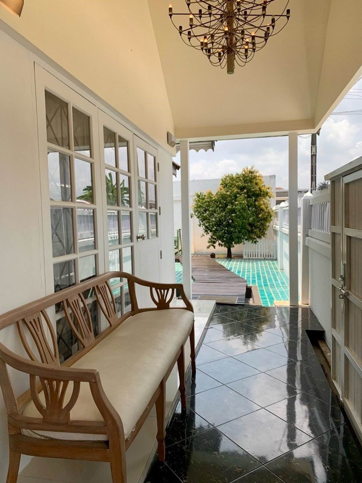 ให้เช่าบ้านพัฒนาการ ศรีนครินทร์ : RH034226 Detached house 3-beds for rent at Krung Thep Kritha area close to Airport Link Ban Thap Chang