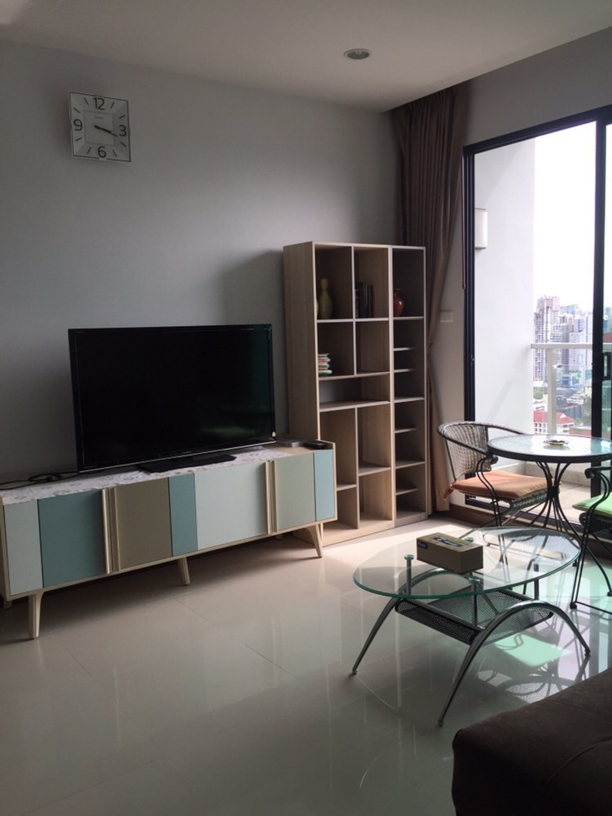 ขายคอนโดสุขุมวิท อโศก ทองหล่อ : ห้องมุม ชั้นสูง วิวเมืองอโศก — เป็นส่วนตัว เงียบ สบาย