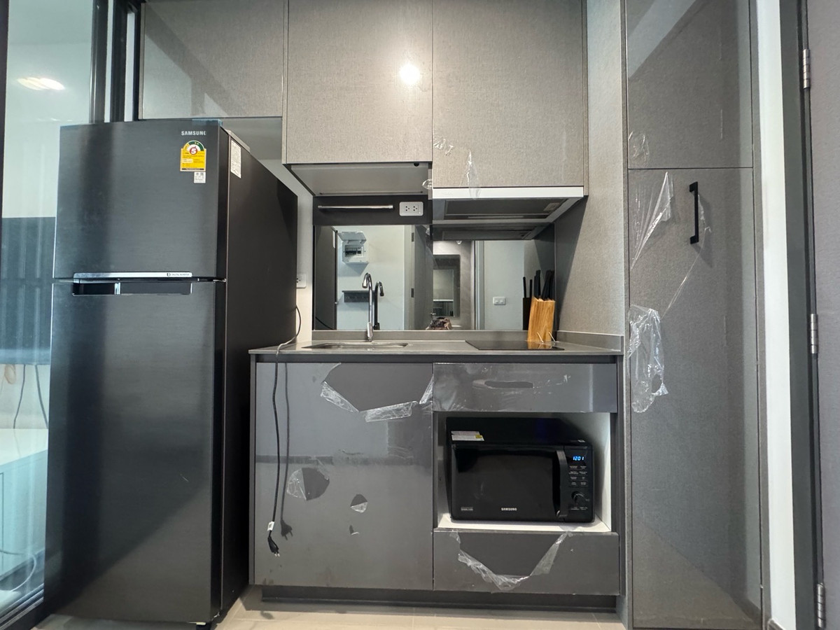 ให้เช่าคอนโดสยาม จุฬา สามย่าน : คอนโดปล่อยเช่า ทำเลใจกลางเมือง ✨
IDEO CHULA SAMYAN ห้องสวย พร้อมอยู่!
🛏 สตูดิโอ 29 ตร.ม. 23,000 บาท/เดือน
☎️Phat 064-642-8664
☎️Nui 094-624-2014