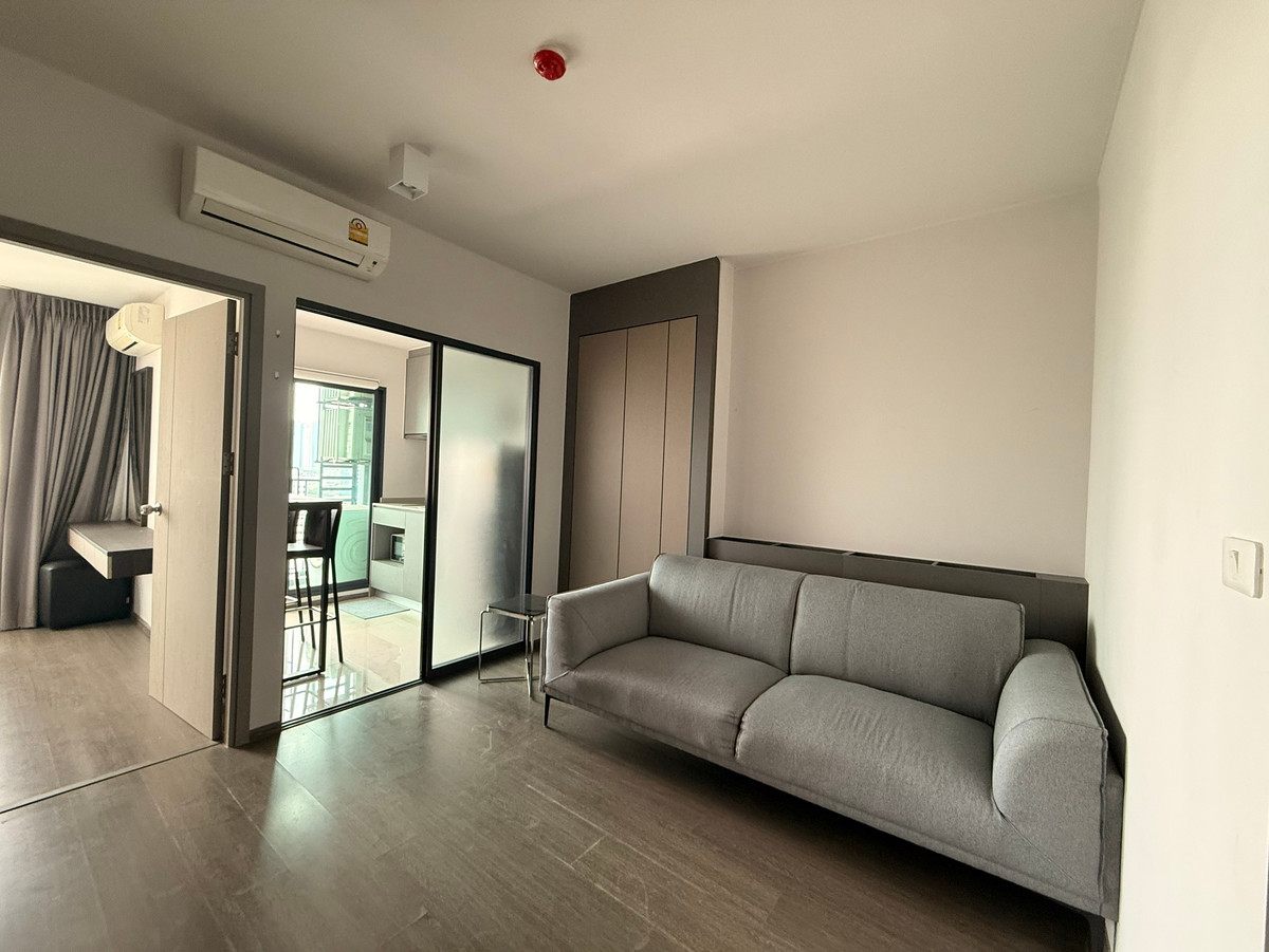 For RentCondoOnnut, Udomsuk : 1 bedroom 1 bathroom available for rent at Ideo Sukhumvit 93