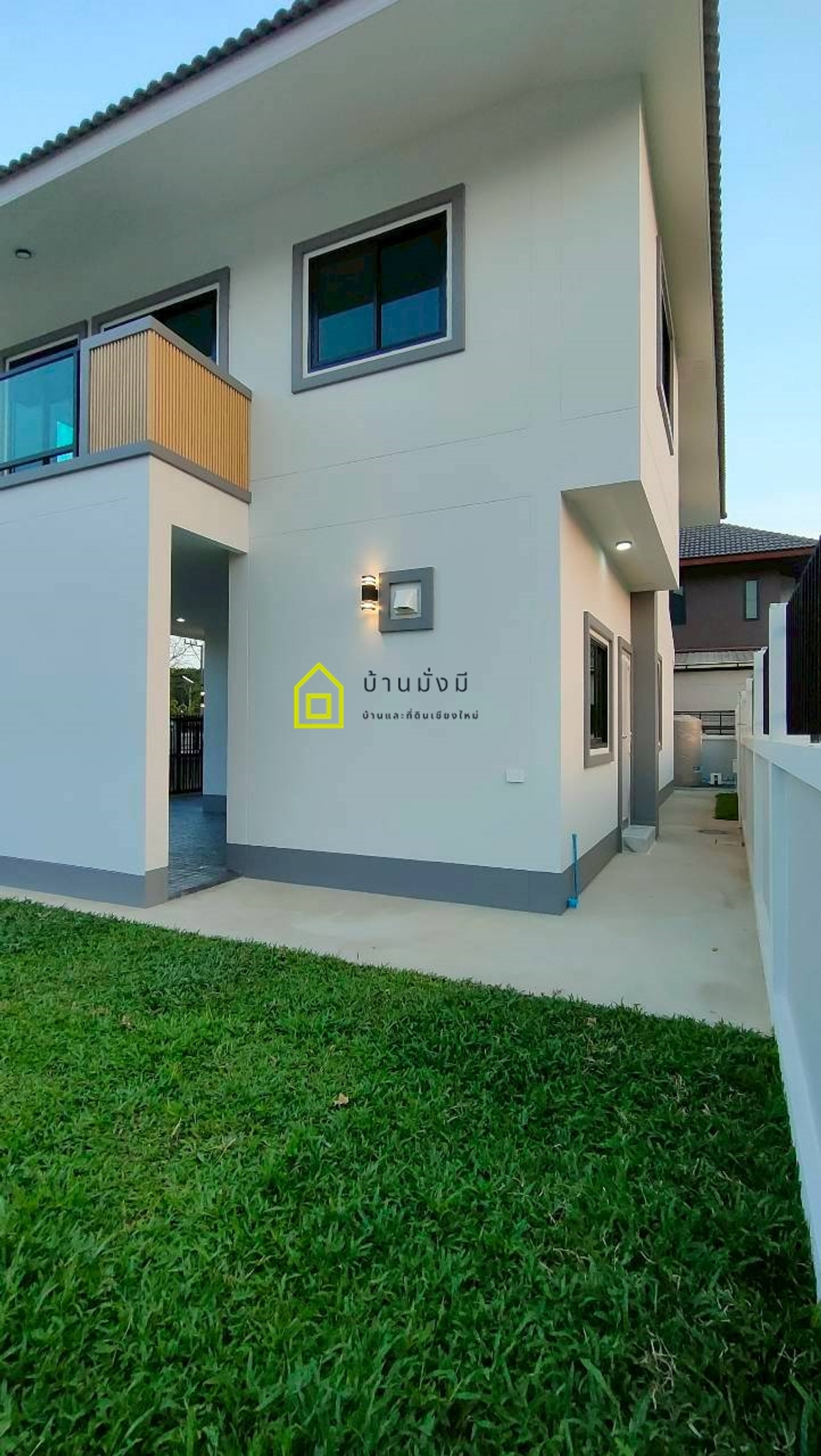 For SaleHouseChiang Mai : 2-story detached house near Maejo University (2 kilometers from Maejo University), Wat Mongkol Setthi intersection zone.