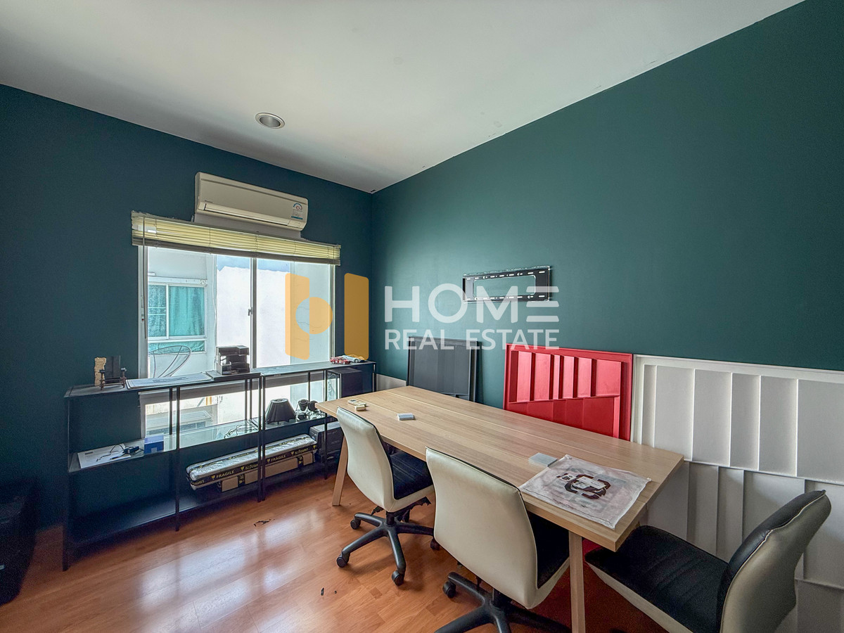 For SaleTownhomePattanakan, Srinakarin : Baan Klang Muang S - Sense Srinakharin / 4 Bedrooms (FOR SALE) GNG034