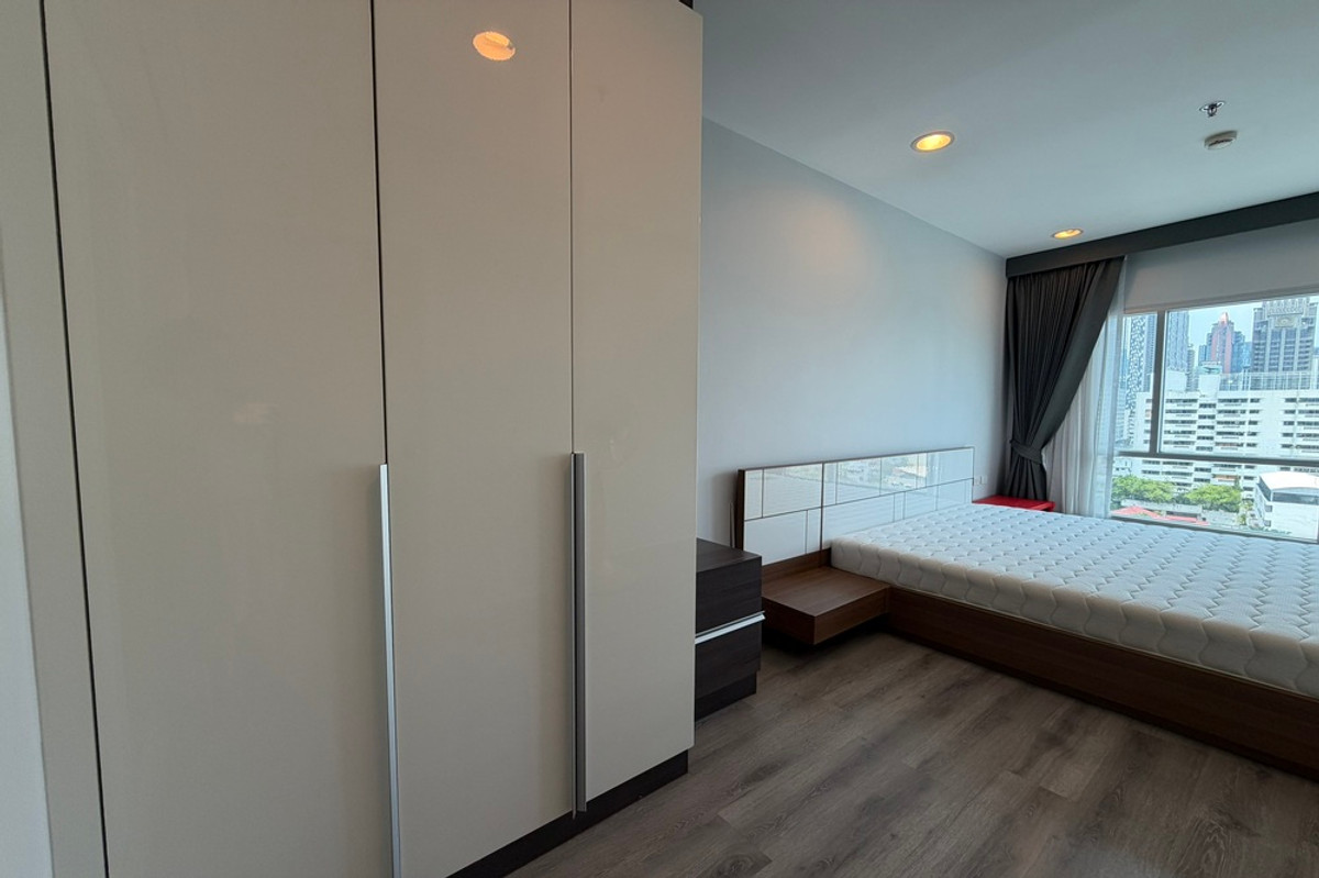 ให้เช่าคอนโดสาทร นราธิวาส : 🔥 เช่าด่วน !! Centric Sathorn -St.Louis, 1 ห้องนอน, 1 ห้องน้ำ, วิวเมือง, ห้องทิศตะวันออก, ชั้นสูง 11++, ห้องหายาก, ครัวปิด !!🔥Code C20240200442 แต่งครบ, พร้อมเข้าอยู่📣📣