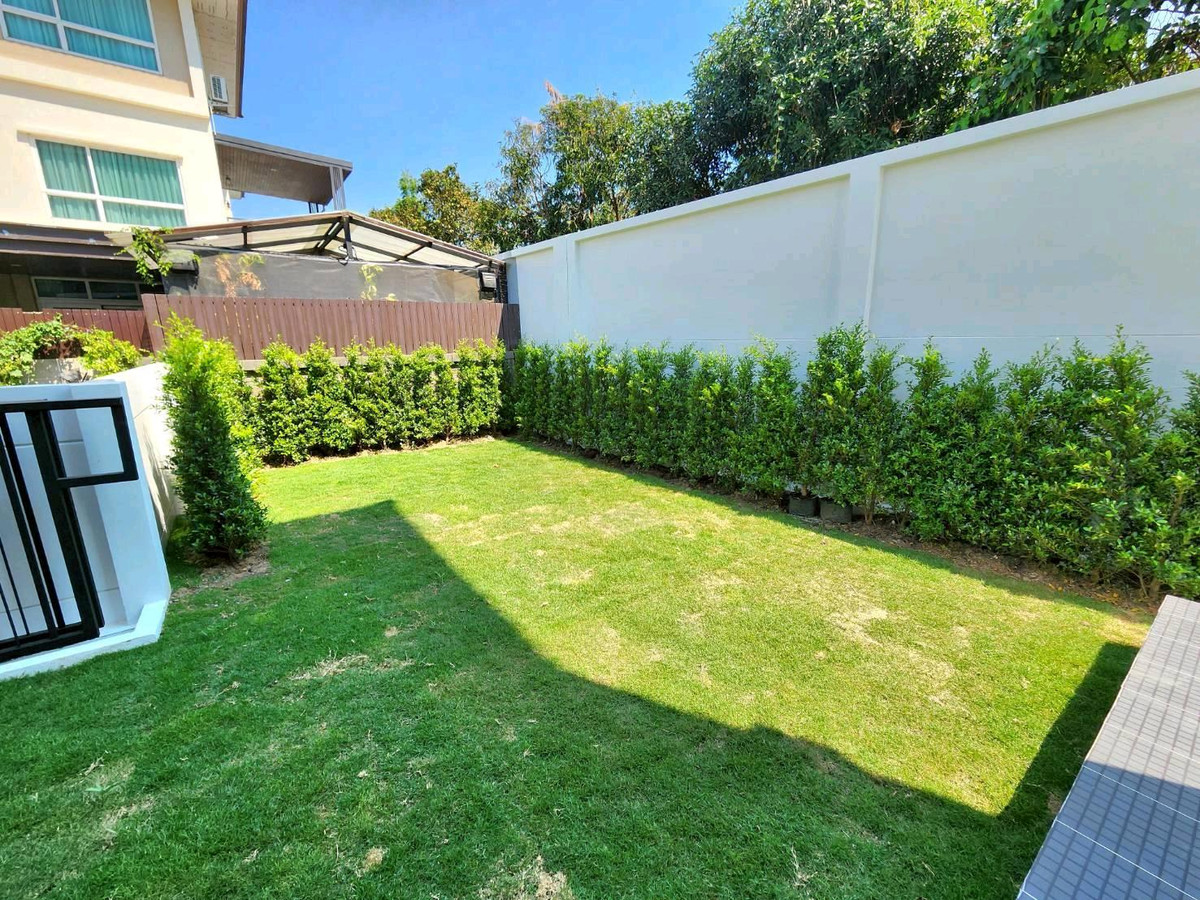 For SaleHouseRama5, Ratchapruek, Bangkruai : 🔥For sale Casa Premium Village Ratchaphruek-Rama 5, 3-story detached house, newly renovated, near the Bang Phlu BTS station.