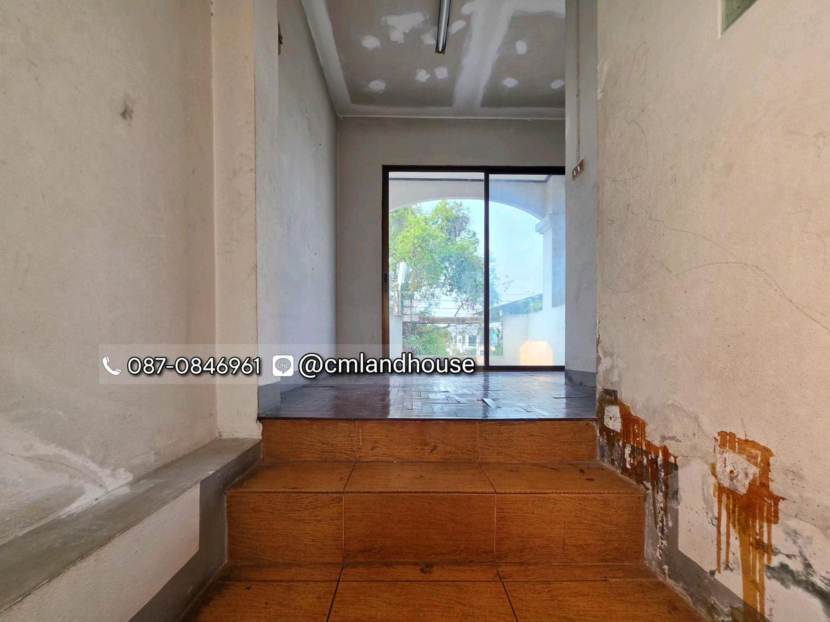 ขายบ้านเชียงใหม่ : ถูกกว่าคุ้มกว่าคอนโด! บ้านวรุณนิเวศน์ ต.แม่เหียะ อ.เมือง ใกล้แยกแม่เหียะ บิ๊กซี แม็คโคร IKEA 2 กม. ใกล้เซ็นทรัลแอร์พอร์ต 4 กม. ใกล้สนามบิน 5 กม. (ขายตามสภาพต้องปรับปรุง)