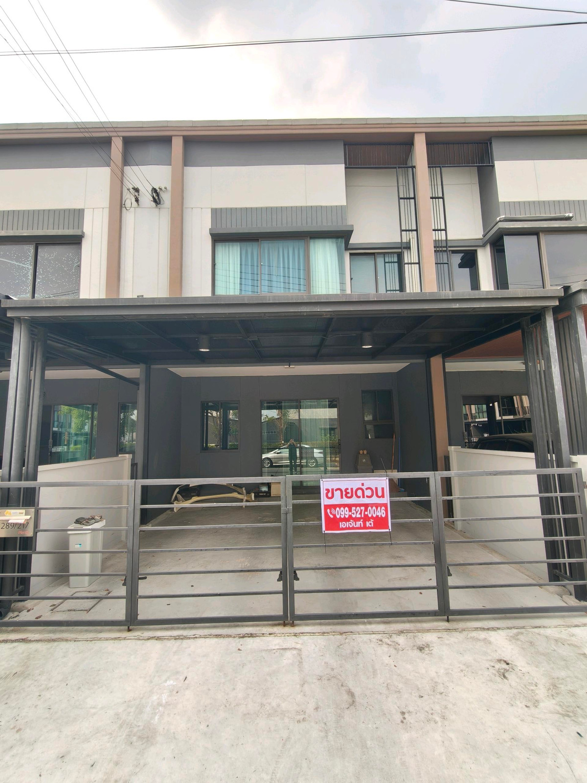 ทาวน์โฮมนวมินทร์ รามอินทรา : ขาย/เช่า ทาวน์โฮม พลีโน่ พหลโยธิน 54/1 ไซส์ใหญ่ 20 ตรว. หลังบ้านกว้าง มีเนื้อที่เยอะขึ้น

✨ บ้านไซส์ใหญ่ 20 ตร.ว. ฟังก์ชันครบ 3 นอน 3 น้ำ | ทำเลเข้า-ออกเมืองสะดวกที่สุด!