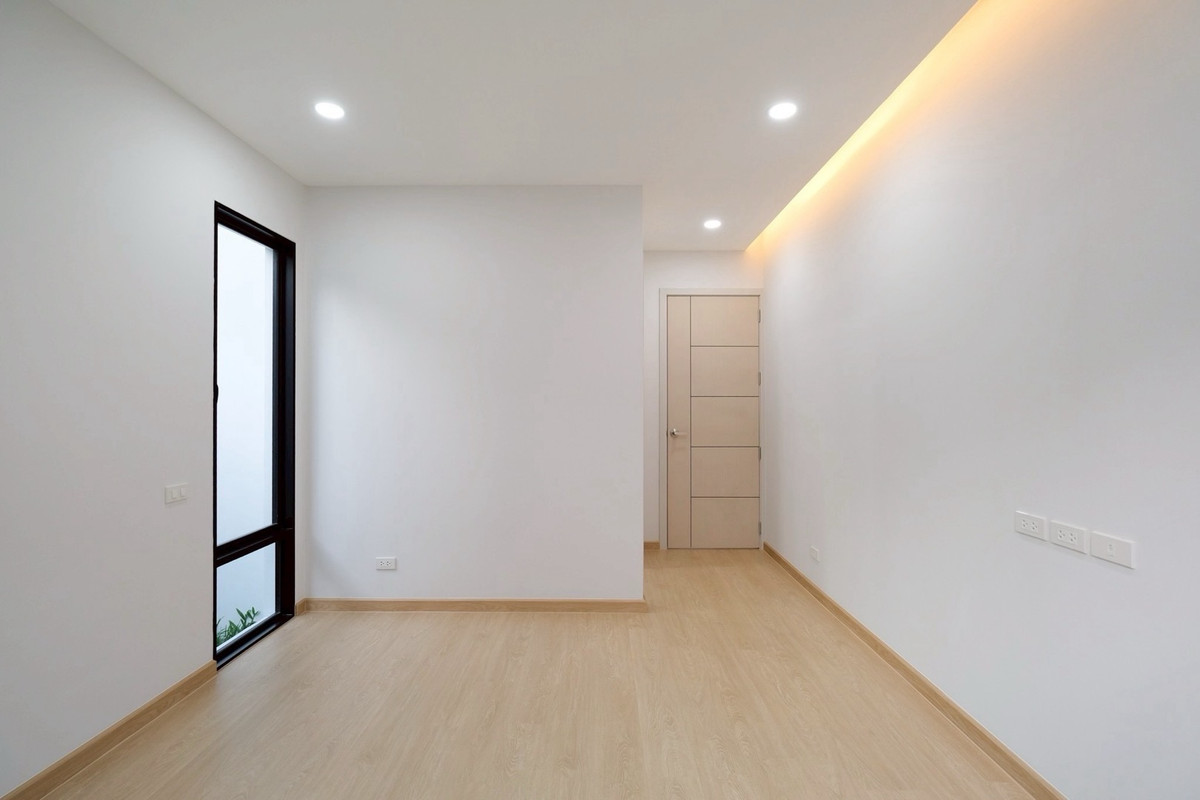 ขายบ้านลาดพร้าว101 แฮปปี้แลนด์ : บ้านเดี่ยวชั้นเดียว หลังริม 
หน้าบ้านไม่ชนกับใครค่ะ 