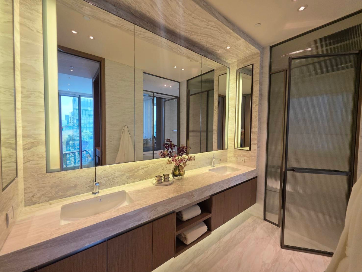 For SaleCondoWitthayu, Chidlom, Langsuan, Ploenchit : Scope Langsuan: 2bed 2.5bath 161.65sqm. 105,000,000 Brandnew, Fully Furnished, Embassy view Am: 0656199198