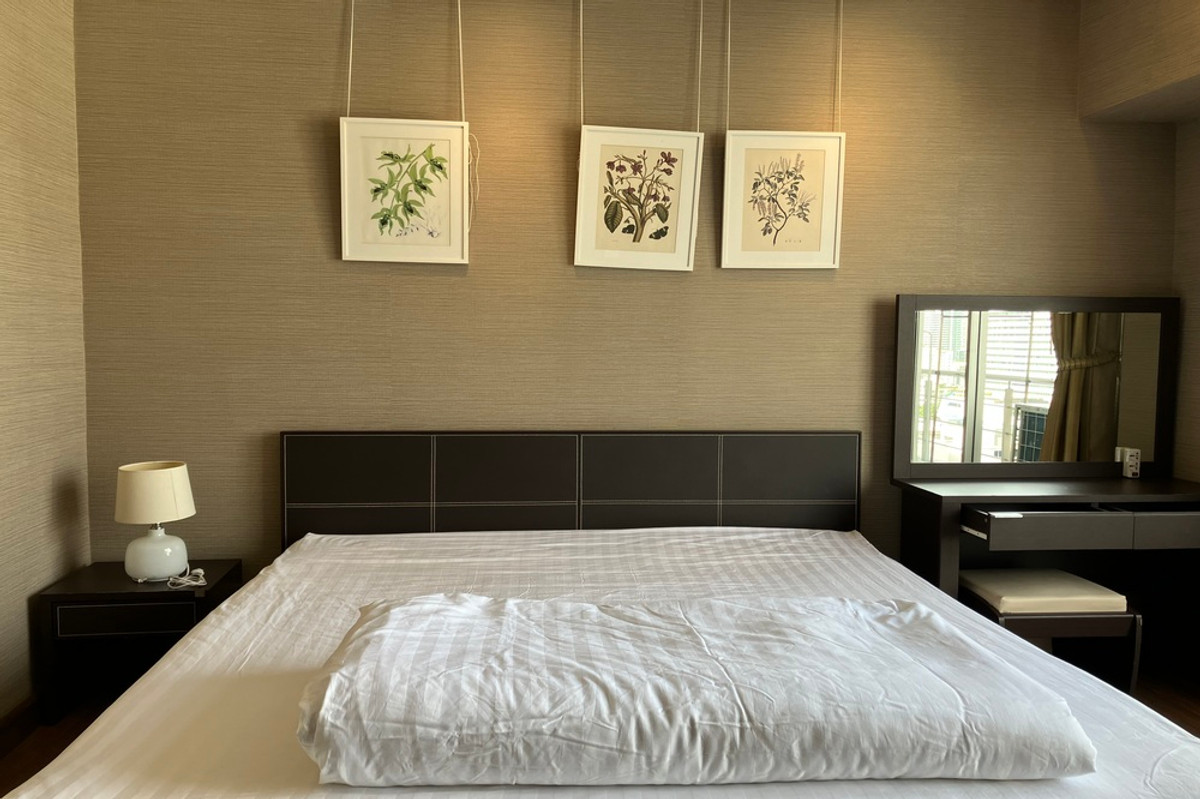 For RentCondoNana, North Nana,Sukhumvit13, Soi Nana : 🔥 For Rent !! Rare Item !! The Trendy, 2 bedroom Duplex, 2 bathroom,  Wide living room, high floor 16+, modern style !!🔥Code C20230210218 furnished, ready to move in📣📣