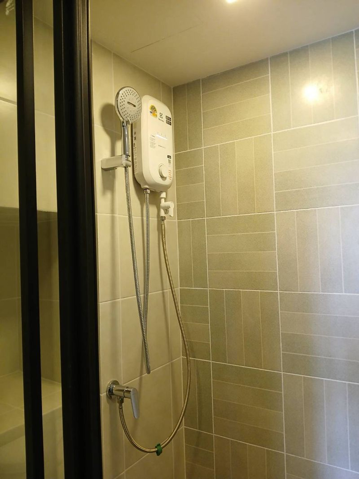 ให้เช่าคอนโดลาดกระบัง สุวรรณภูมิ : ให้เช่าห้องใหม่กิ๊ก D condo air ดี คอนโด แอร์ ลาดกระบัง ตึกA ใกล้สนามบินสุวรรณภูมิ #วิวสระว่ายน้ำ #มีสระว่ายน้ำ #ระเบียงตะวันออก 