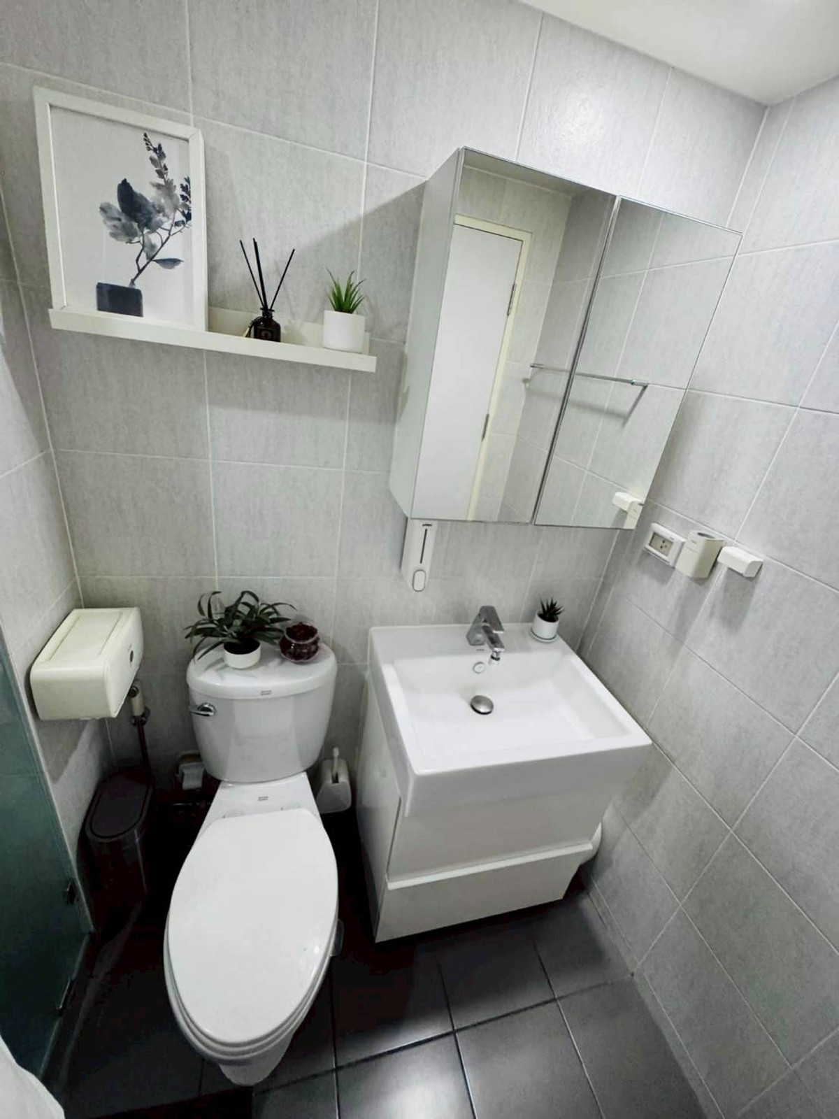 ให้เช่าคอนโดลาดกระบัง สุวรรณภูมิ : #L206🎉 010469 ให้เช่าคอนโด  ไอคอนโด สุขุมวิท 77 เฟส 2