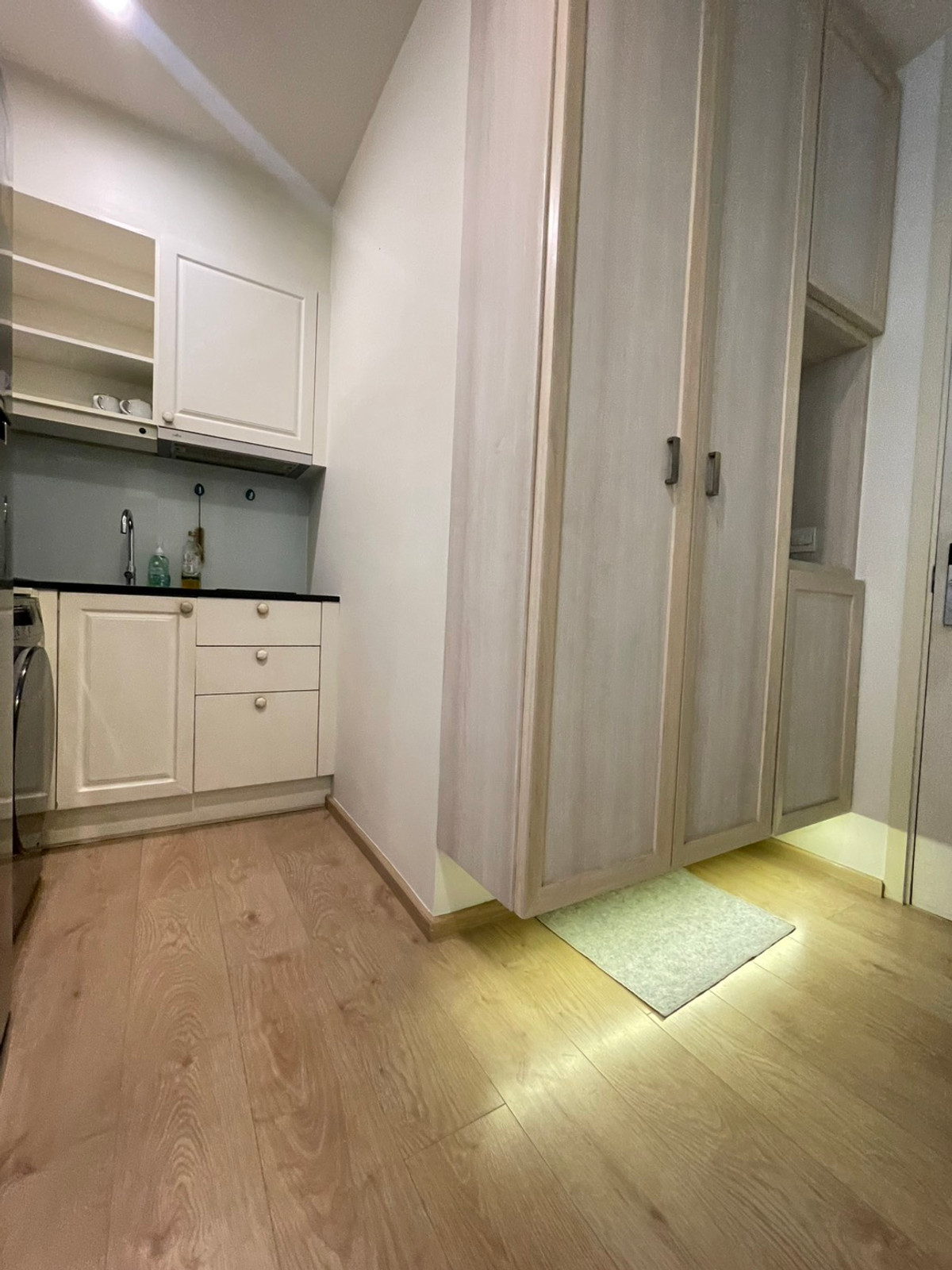 For RentCondoSukhumvit, Asoke, Thonglor : Condo for rent Noble Recole 2 bedrooms 2 bathrooms Fully furnished. Ready to move in!