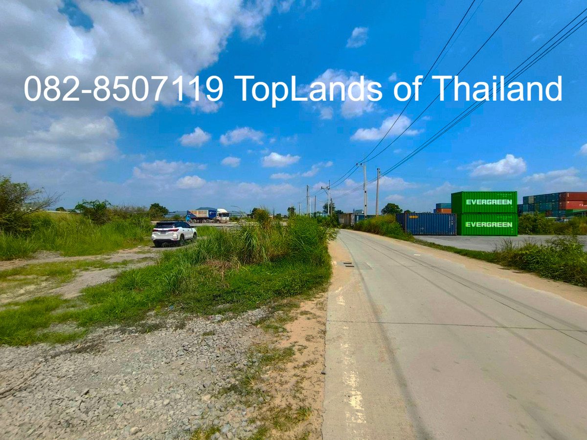 ขายที่ดินศรีราชา แหลมฉบัง บ้านบึง : ขาย ที่ดิน ศรีราชา แหลมฉบัง ผังสีม่วง (ใกล้ท่าเรือ และนิคมอุตสาหกรรม 2 แห่ง) เนื้อที่ 6 ไร่ ถนนกว้าง 8-12 m. เหมาะสร้าง โกดัง คลังสินค้า โรงงานอุตสาหกรรม