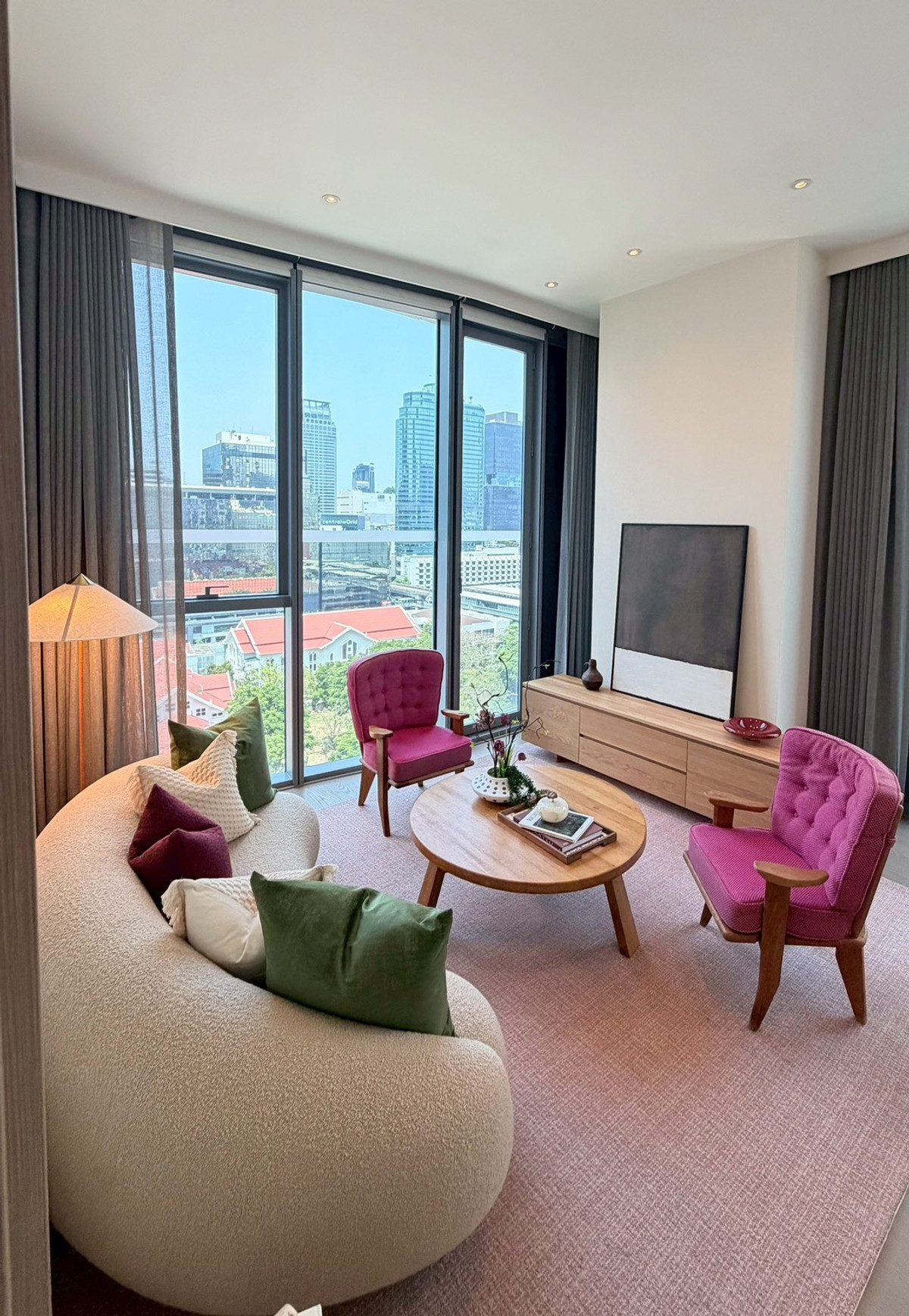 ขายคอนโดวิทยุ ชิดลม หลังสวน : SUPER DEAL! ห้องที่ 2 🔥  1 BR ห้องใหม่ - ราคาดีสุดในโครงการ ส่วนลดเต็มๆ 14.6 ล้าน - ราคาเพียง 45,110,000 บาท