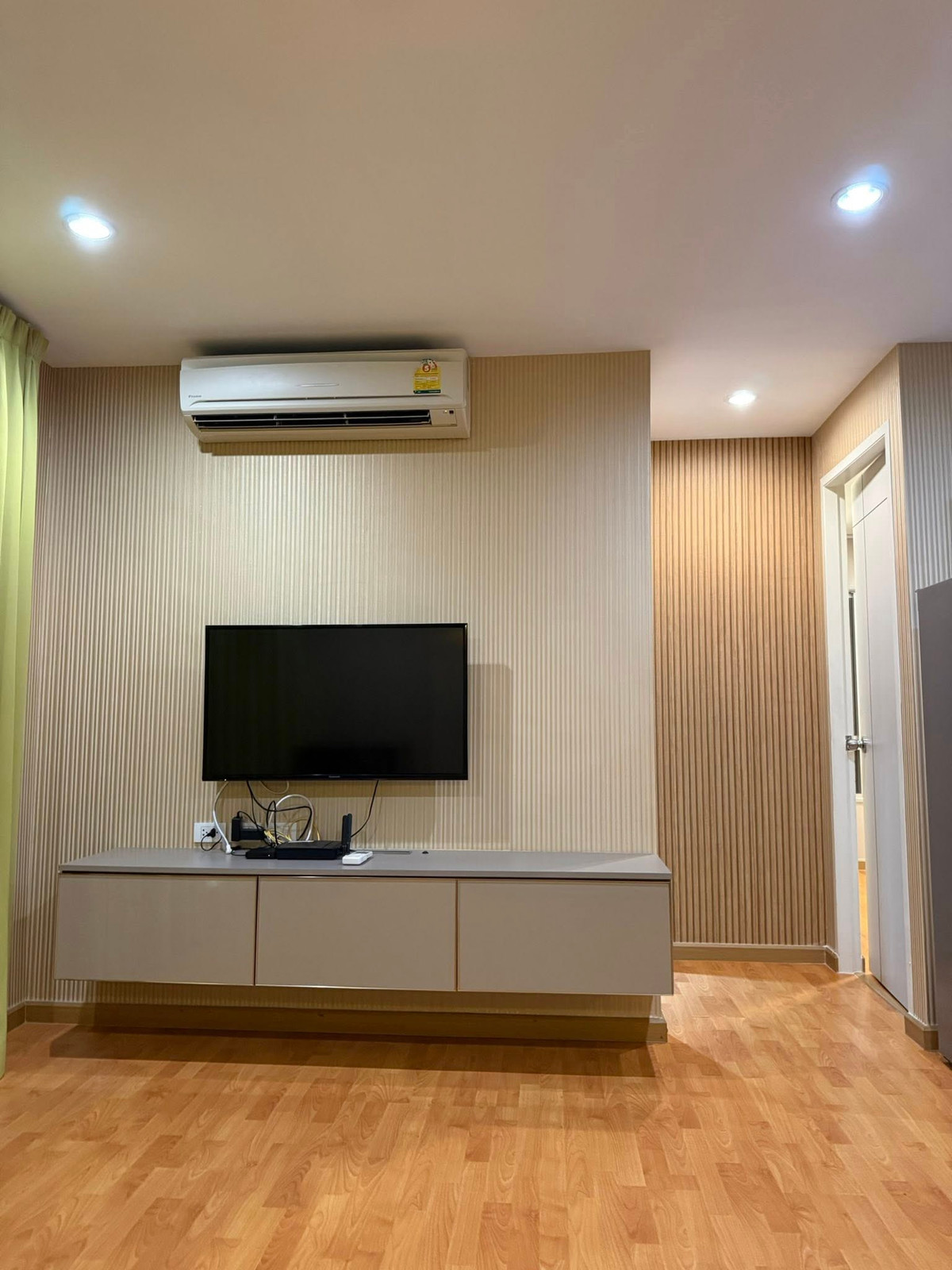 For RentCondoThaphra, Talat Phlu, Wutthakat : 🏢 For rent The President Sathorn–Ratchaphruek 1 📍 Bang Wa, walk 50 m. to BTS & MRT.