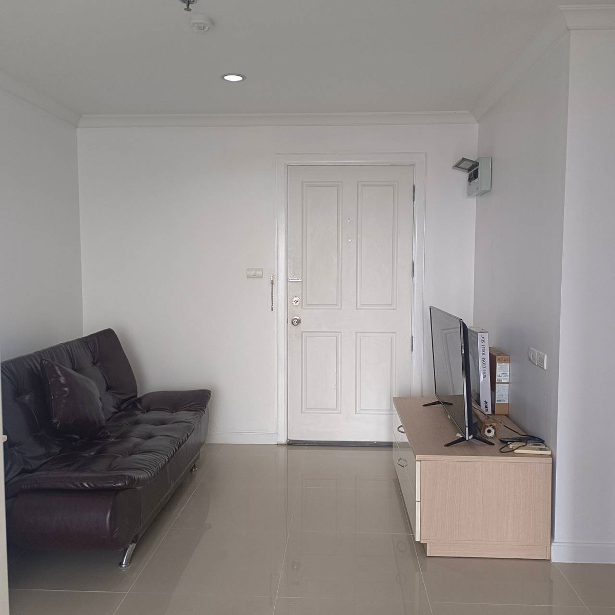 ขายคอนโดพระราม 9 เพชรบุรีตัดใหม่ RCA : คอนโดแยก อสมท.พระราม9ใกล้ทางด่วน รถไฟฟ้าสีน้ำเงินและสีส้ม ลุมพินี เพลส พระราม9 ราคา2.85MB ขนาด 37ตรม วิวโล่ง