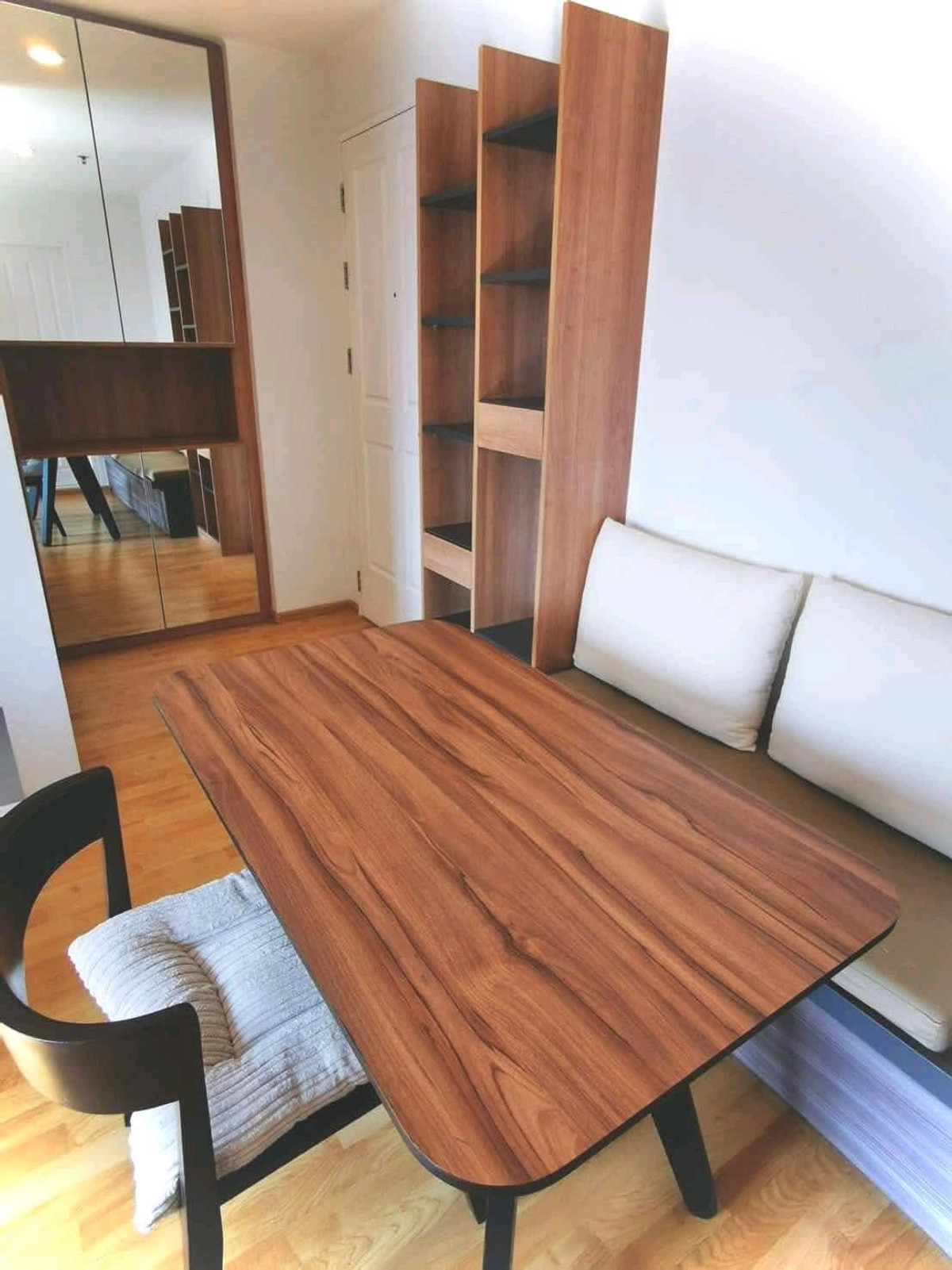 ให้เช่าคอนโดพัฒนาการ ศรีนครินทร์ : 🌆 ห้องมุม ชั้นสูง วิวโล่ง เป็นส่วนตัว ใกล้ทองหล่อ เดินทางสะดวกสุด ๆ