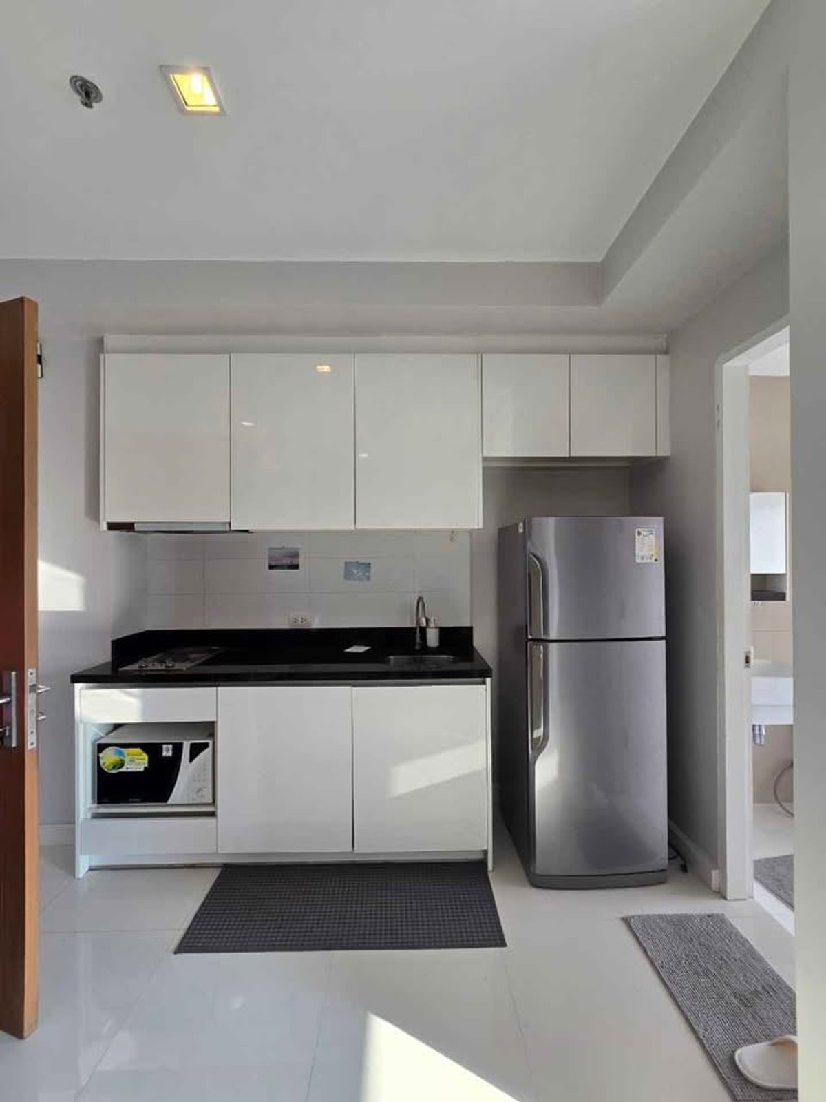 ให้เช่าคอนโดอ่อนนุช อุดมสุข :  Bloom 71 1 bed bts prakanong