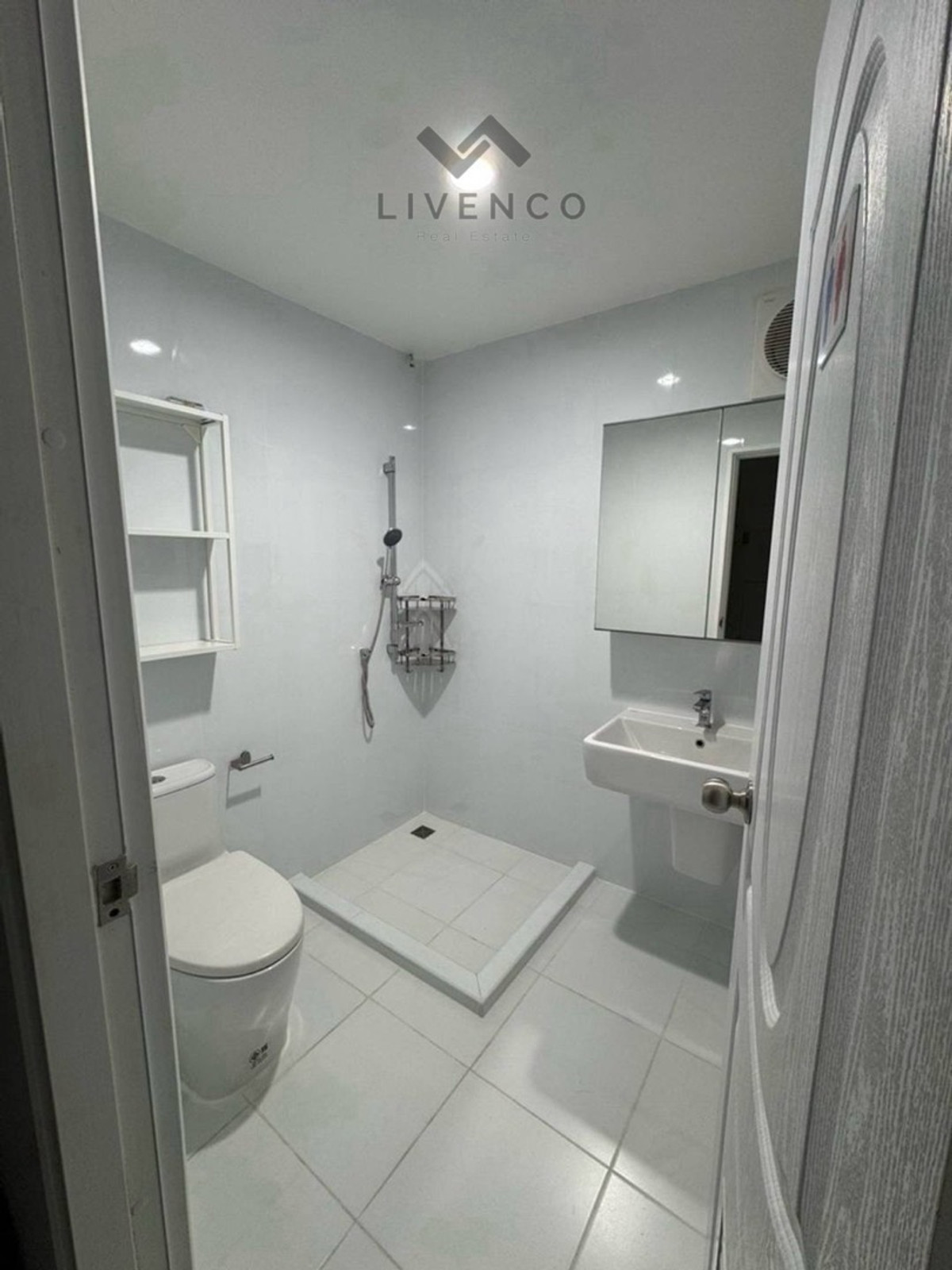 ขายบ้านสมุทรปราการ สำโรง : ขายบ้านเดี่ยว หมู่บ้านภัสสร (บางนา)
(Passorn 25 Bangna)
(LVC40004)