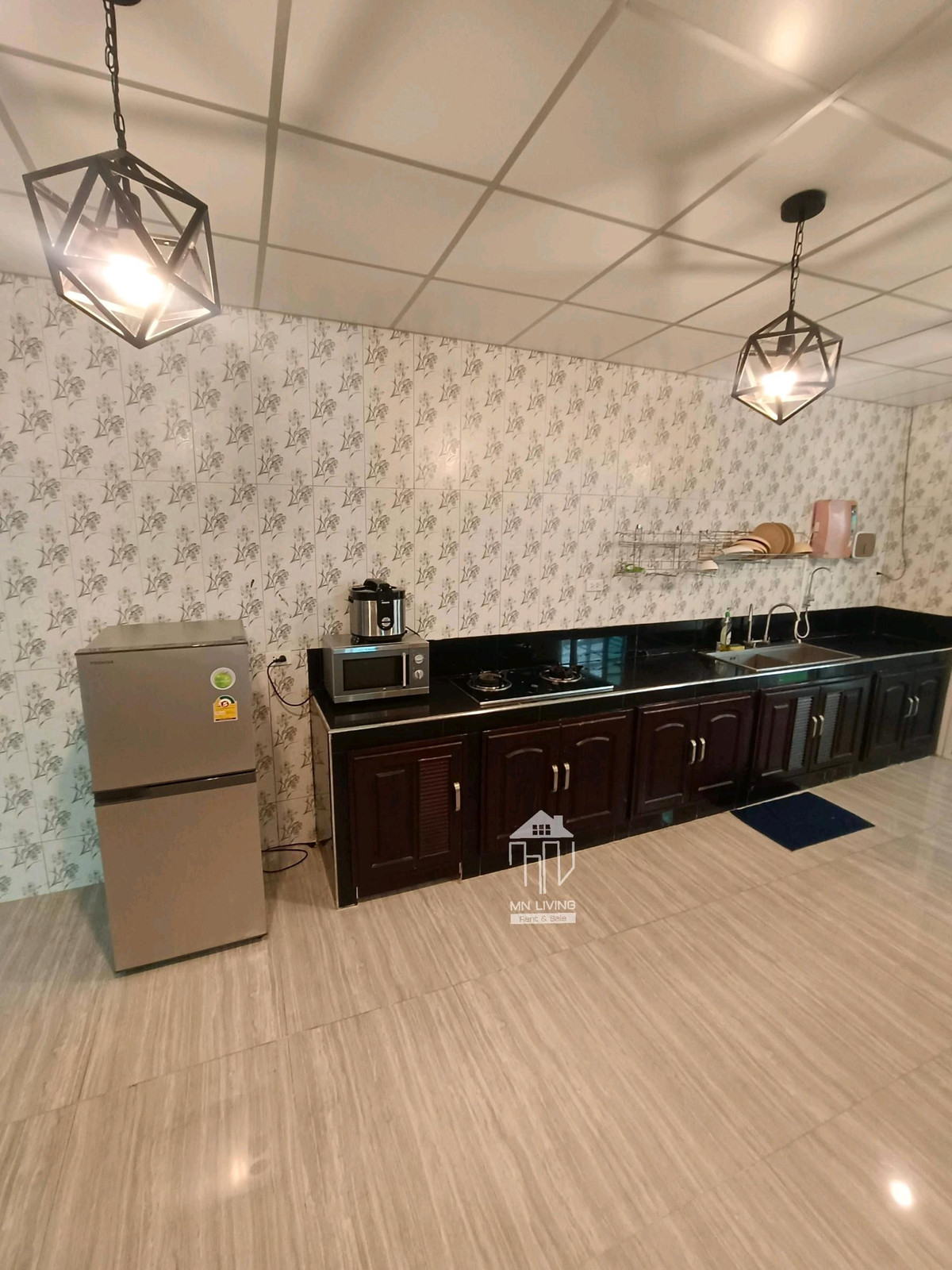 ให้เช่าบ้านปทุมธานี รังสิต ธรรมศาสตร์ : ให้เช่าบ้านเดี่ยว ทำเลดี ใกล้ ม. ธรรมศาสตร์ รังสิต ตกแต่งครบ โครงการ กฤษดา แกรนด์ พาร์ค พหลโยธิน - รังสิต