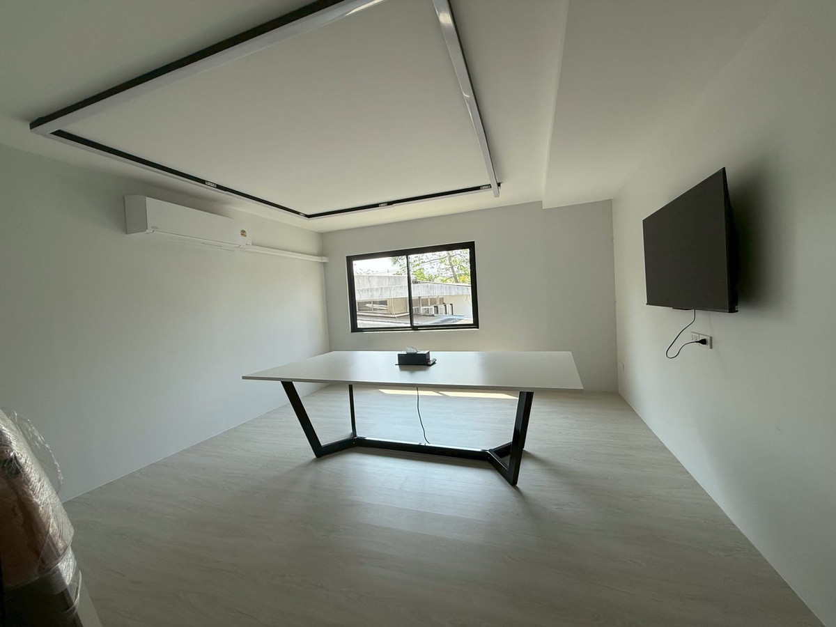 ให้เช่าโฮมออฟฟิศสุขุมวิท อโศก ทองหล่อ : Home Office For Rent! – ให้เช่าโฮมออฟฟิศ 2 ชั้น 400sq.m. ทำเลทองหล่อ 25 จดทะเบียนบริษัทได้ ที่จอดรถ 7–8 คัน