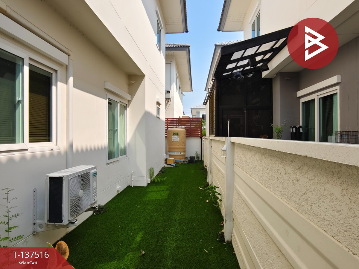 For SaleHouseNakhon Pathom : Semi-detached house for sale, Krisana Gardenhome Village, Phutthamonthon Sai 5 (Krisana Gardenhome), Sam Phran, Nakhon Pathom.