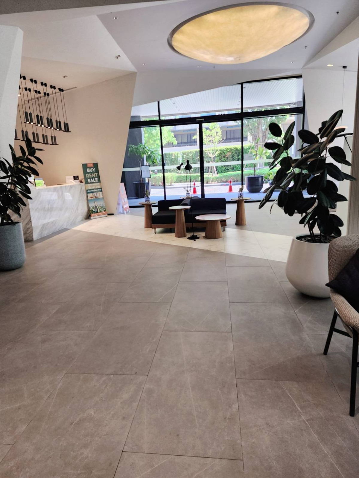 ให้เช่าคอนโดลาดพร้าว เซ็นทรัลลาดพร้าว : 🌈ให้เช่า🔥คอนโด นิวโนเบิล รัชดา-ลาดพร้าว 26ตรม.ติดรถไฟฟ้า2สาย:สีเหลือง สีน้ำเงิน เดินทางสะดวก