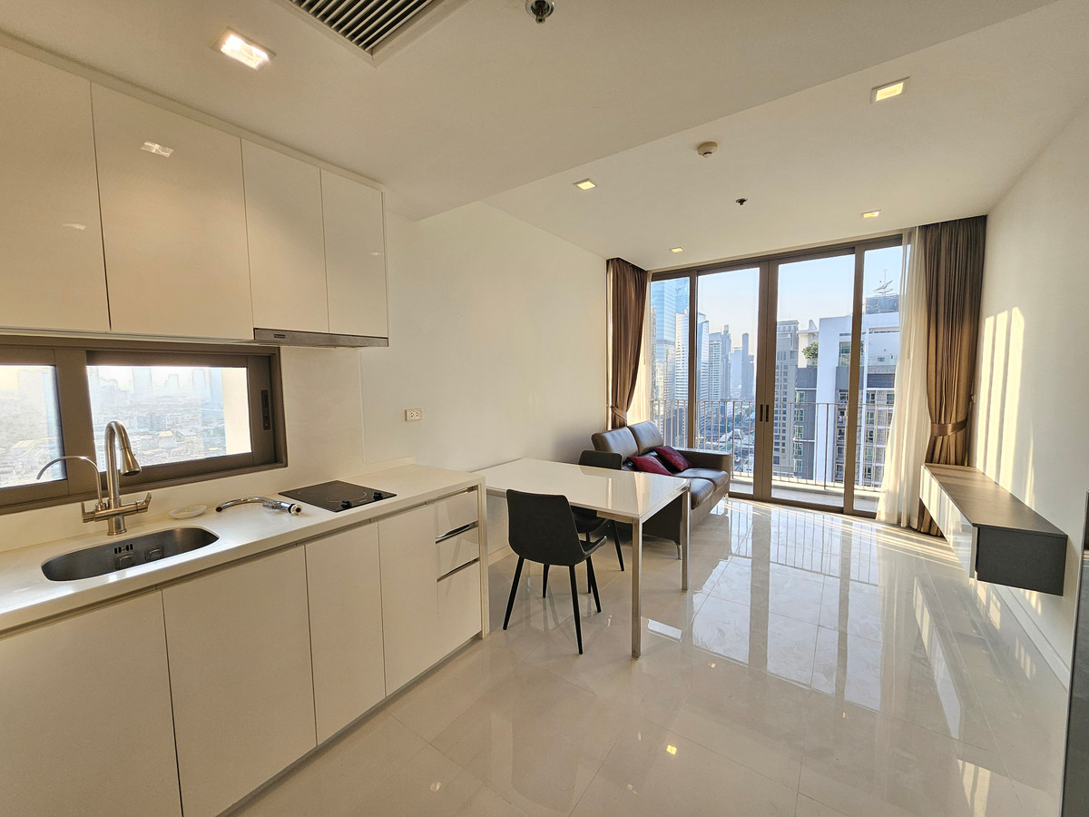 For RentCondoSathorn, Narathiwat : High-Floor Luxury! Stunning Unblocked View at Nara 9 Sathon – Ready to Move In 🏙️