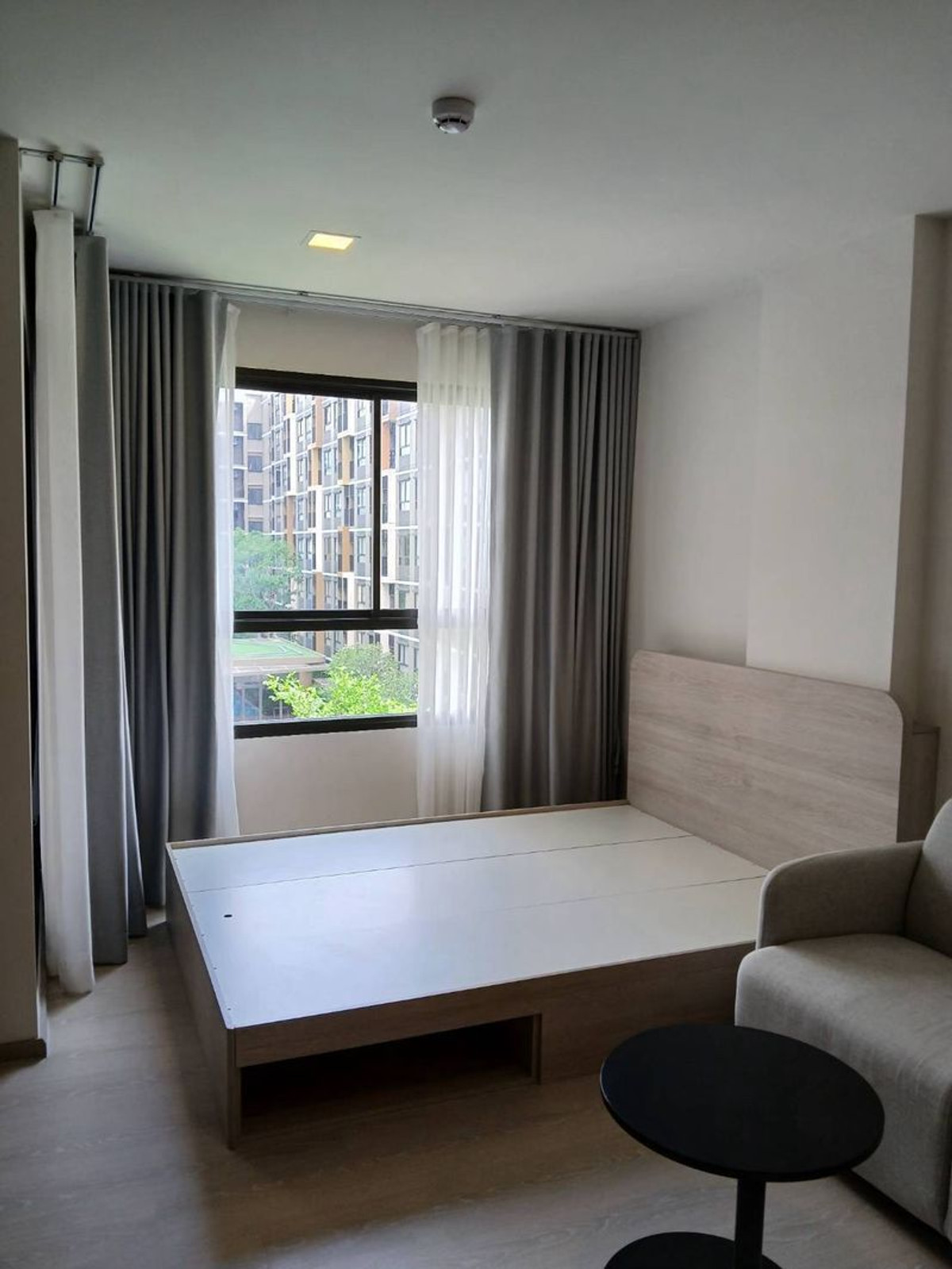 ให้เช่าคอนโดลาดกระบัง สุวรรณภูมิ : ให้เช่าห้องใหม่กิ๊ก D condo air ดี คอนโด แอร์ ลาดกระบัง ตึกA ใกล้สนามบินสุวรรณภูมิ #วิวสระว่ายน้ำ #มีสระว่ายน้ำ #ระเบียงตะวันออก 