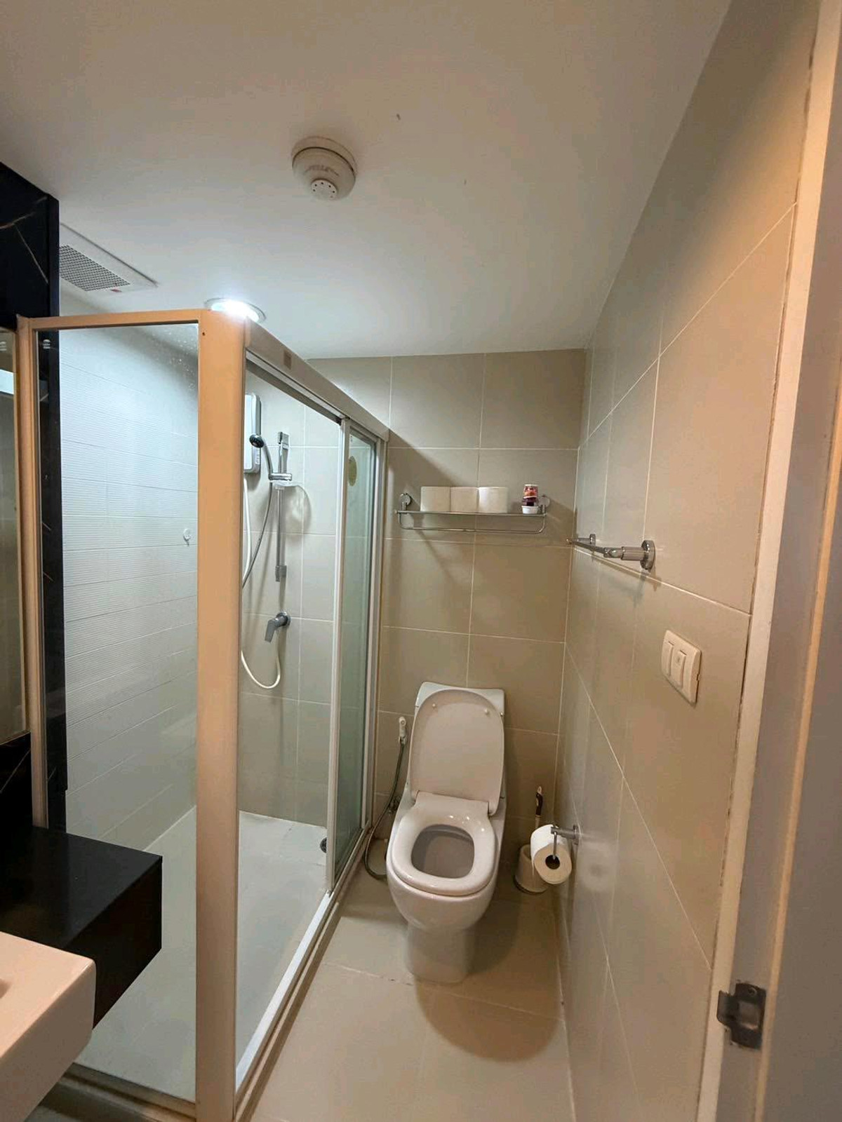 ขายคอนโดพระราม 9 เพชรบุรีตัดใหม่ RCA : ขายขาดทุน 4.5 ล้านบาท 48 ตารางเมตร ชั้น 12A Belle Grand Rama9